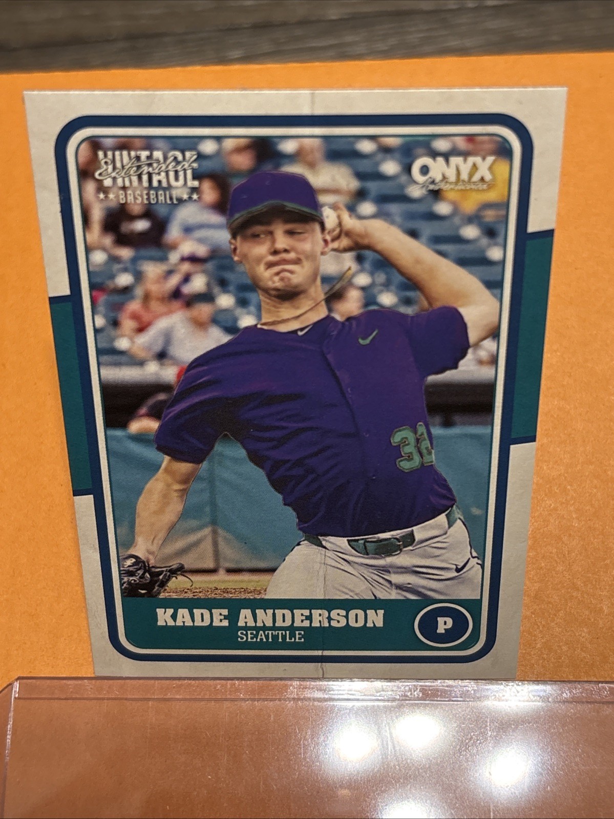 2025 Onyx Vintage Extended #OVKAAN Kade Anderson – Mariners Prospect