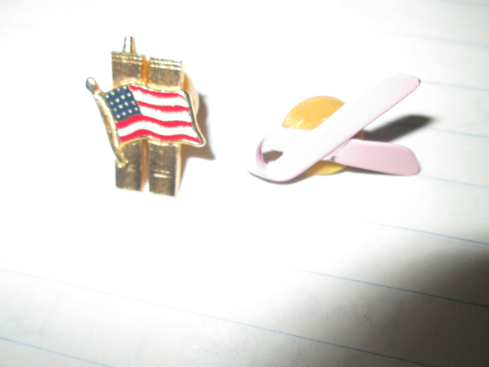 TWIN TOWERS/BREAST CANCER COMMEMORATIVE PIN SET – PREOWNED