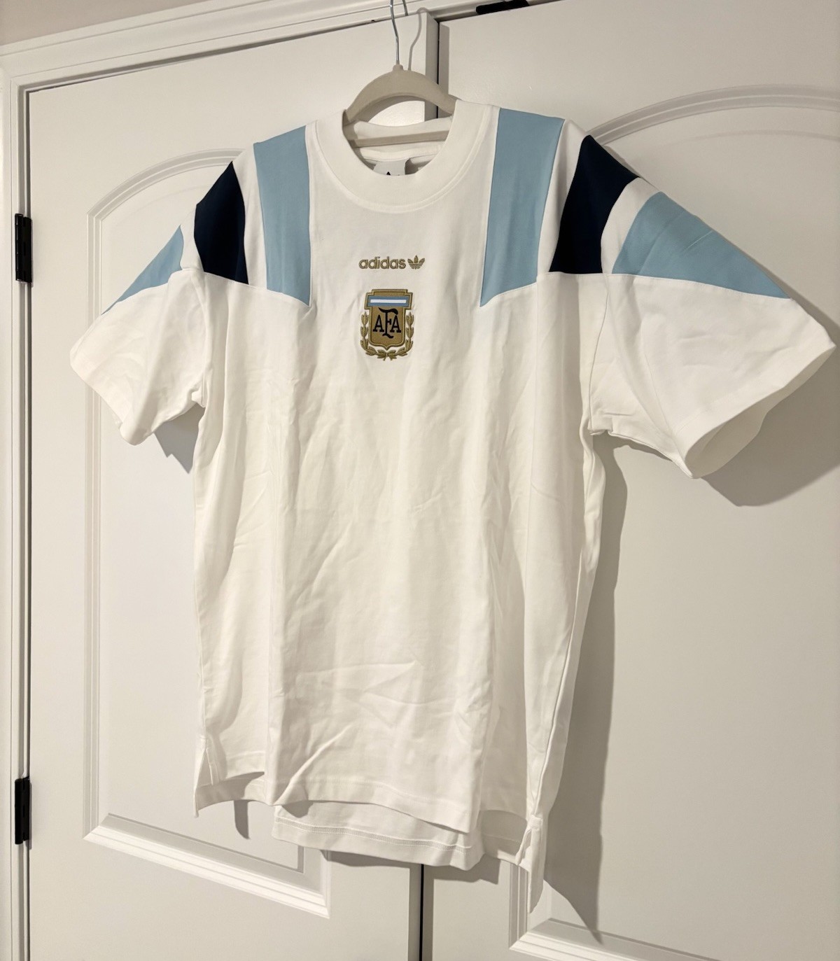 Argentina Adidas EQT tee Messi Mens Soccer Shirt White Light Blue Navy size L