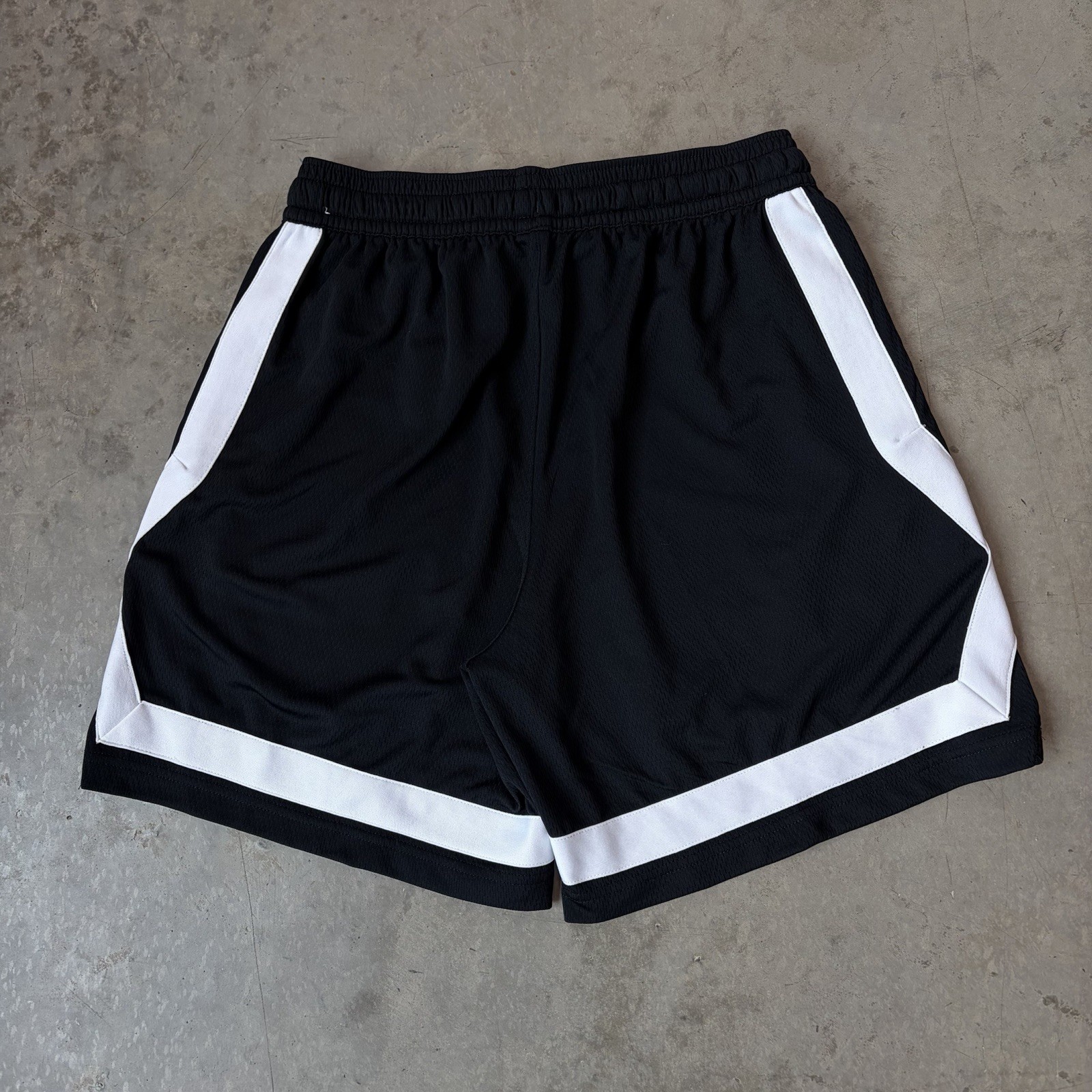 Nike Dri-Fit Brooklyn Nets NBA Mesh Basketball Shorts Black Logo Gym Size Small