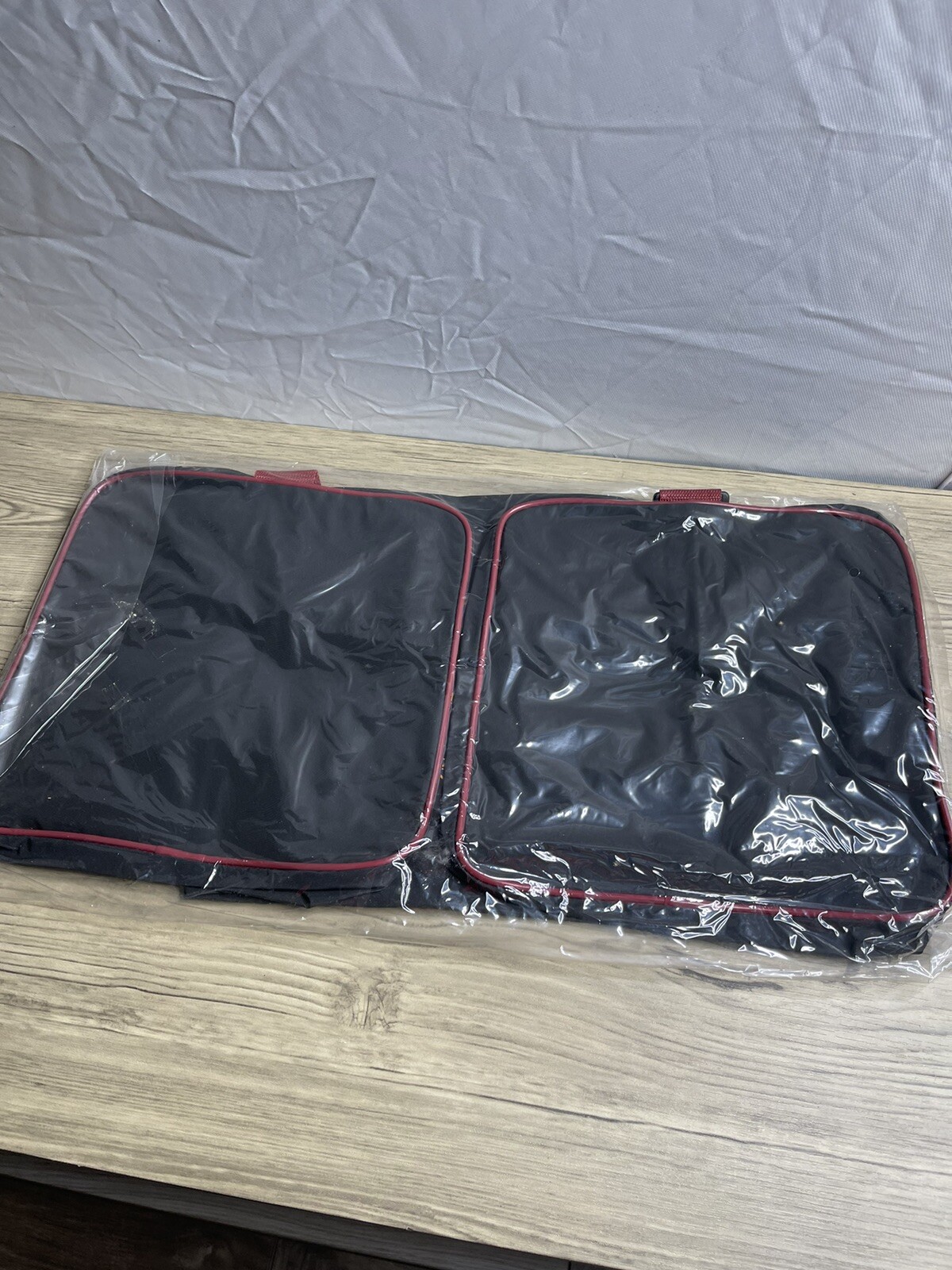 ATLANTA THRASHERS HOCKEY DUFFLE BAG BRAND NEW!!! PROMO RARE 1999-2011