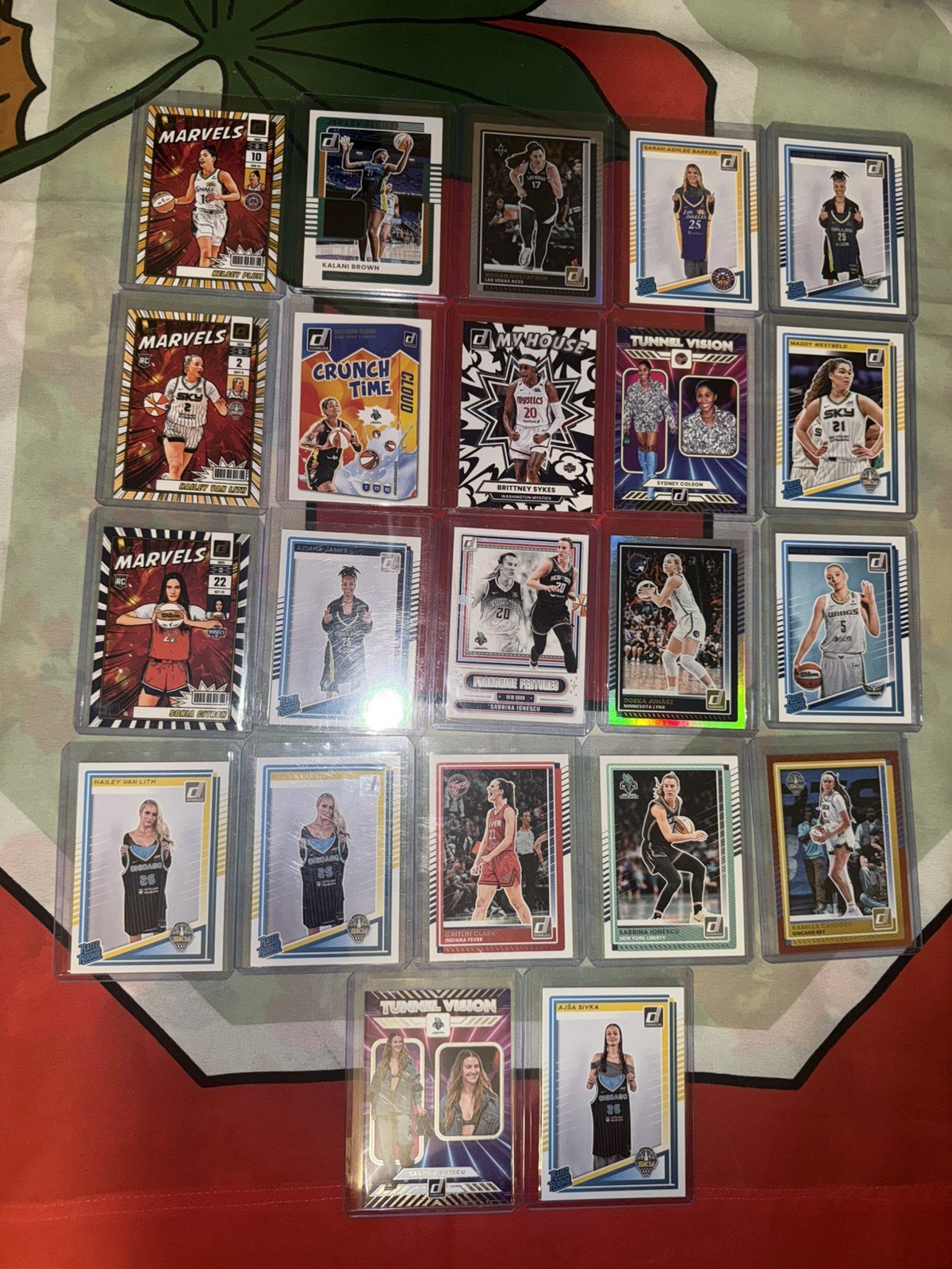 230+ Card Lot In Top Loaders – Over 100 Rookies – Check all Photos MLB NBA NFL