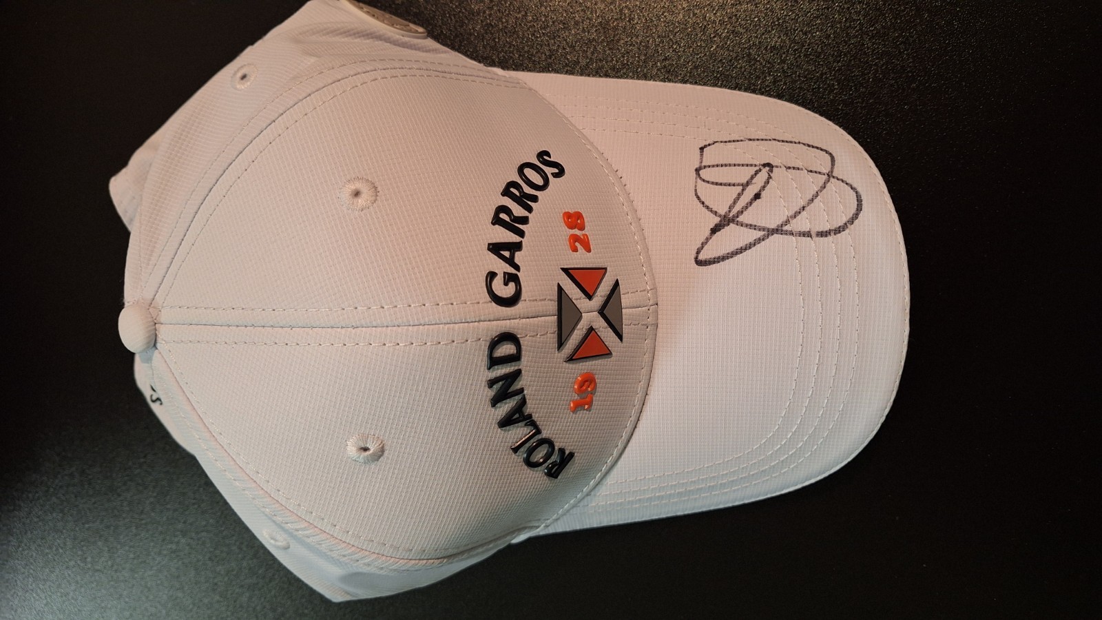 NOVAK DJOKOVIC SIGNED ROLAND GARROS HAT CAP @ 2023 FRENCH OPEN