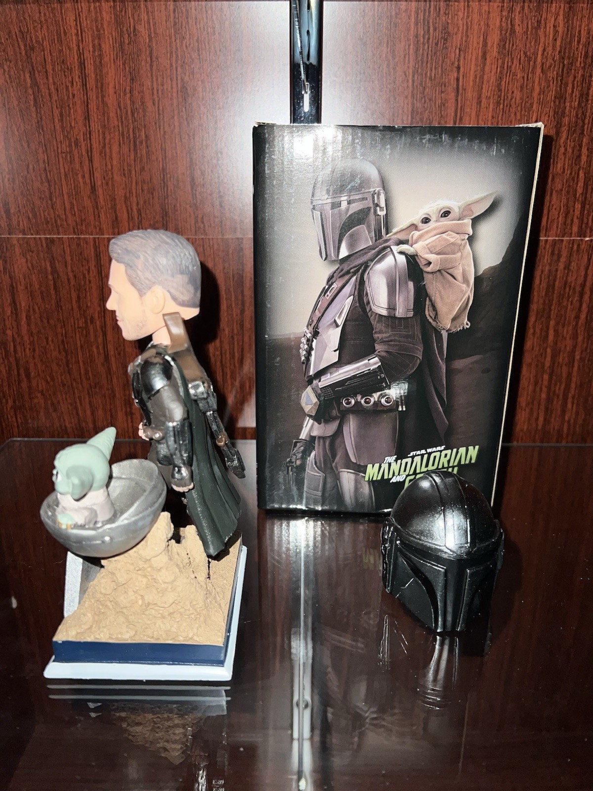Atlanta Braves Stars Wars Mandalorian & Grogu Matt Olson Bobblehead