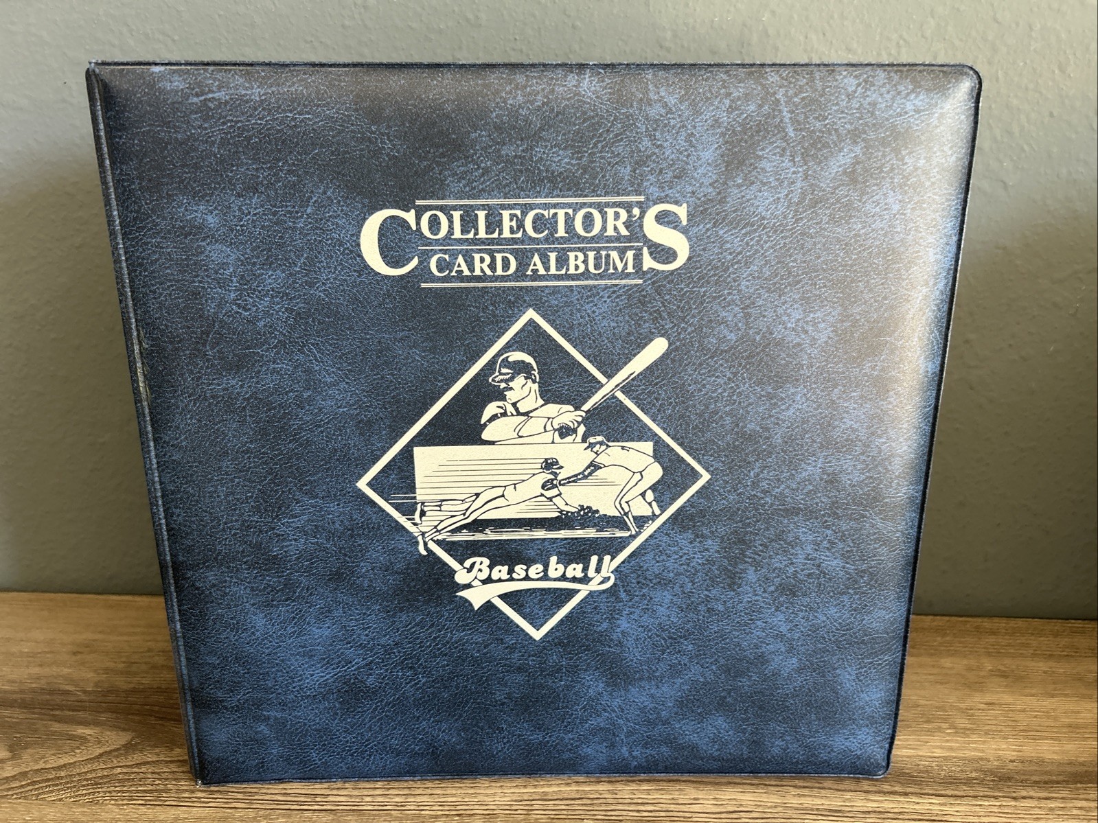 Baseball Card Collection Album 3″ D-Ring Binder with 15 Empty Pages 135 Cards