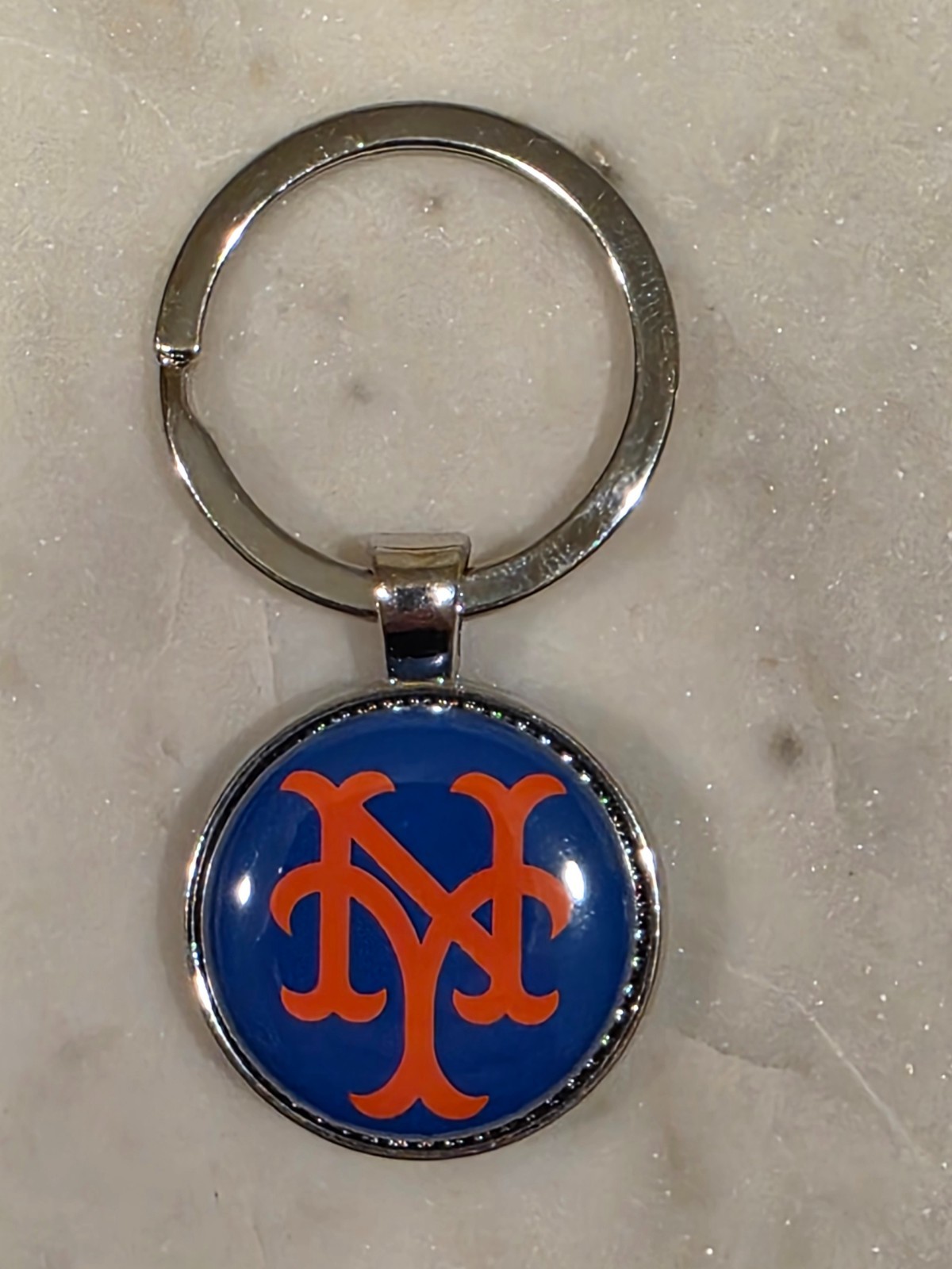 MLB Keychains 2 Sided Pendants (AL & NL East)