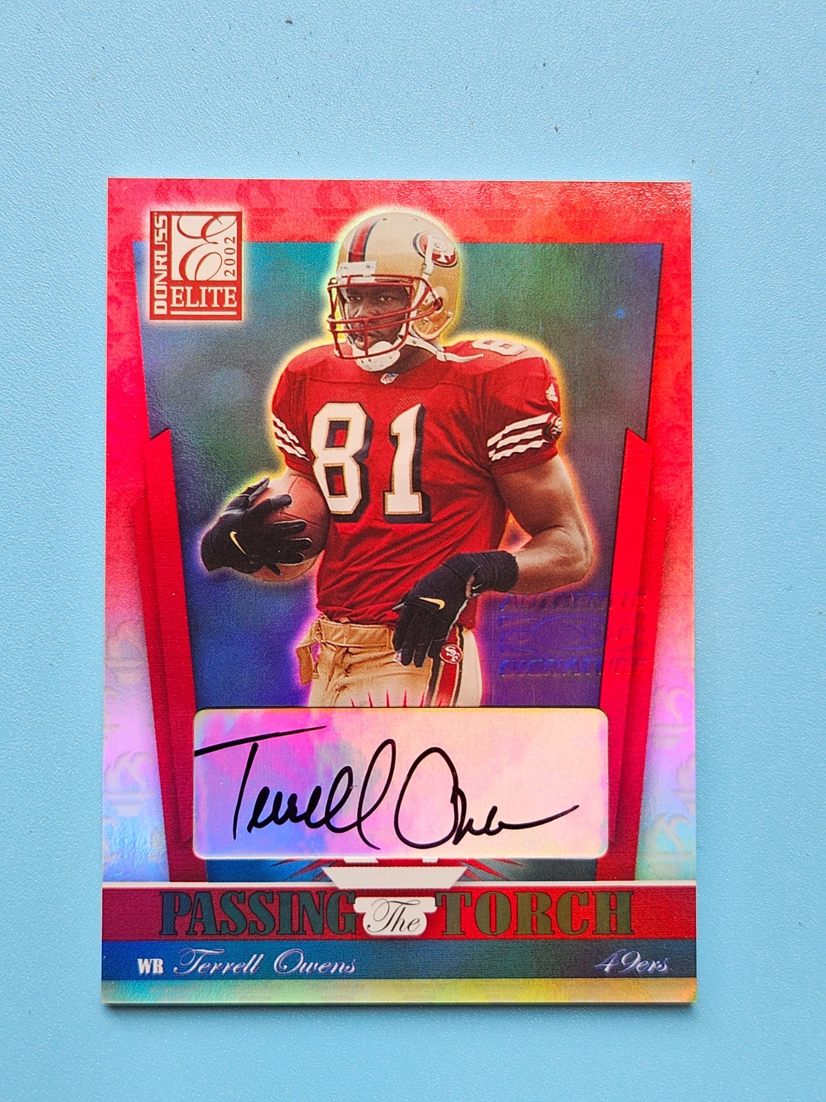 2002 Donruss Elite – Passing the Torch Terrell Owens #PT-16 Autographs /100 (AU)
