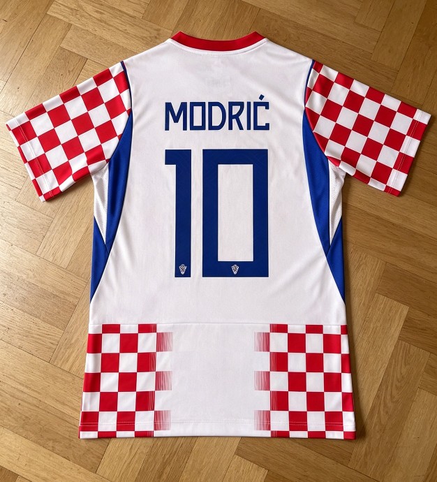 Croatia 2026 Modric #10 Home Jersey Fans Version New With Tags S-4XL