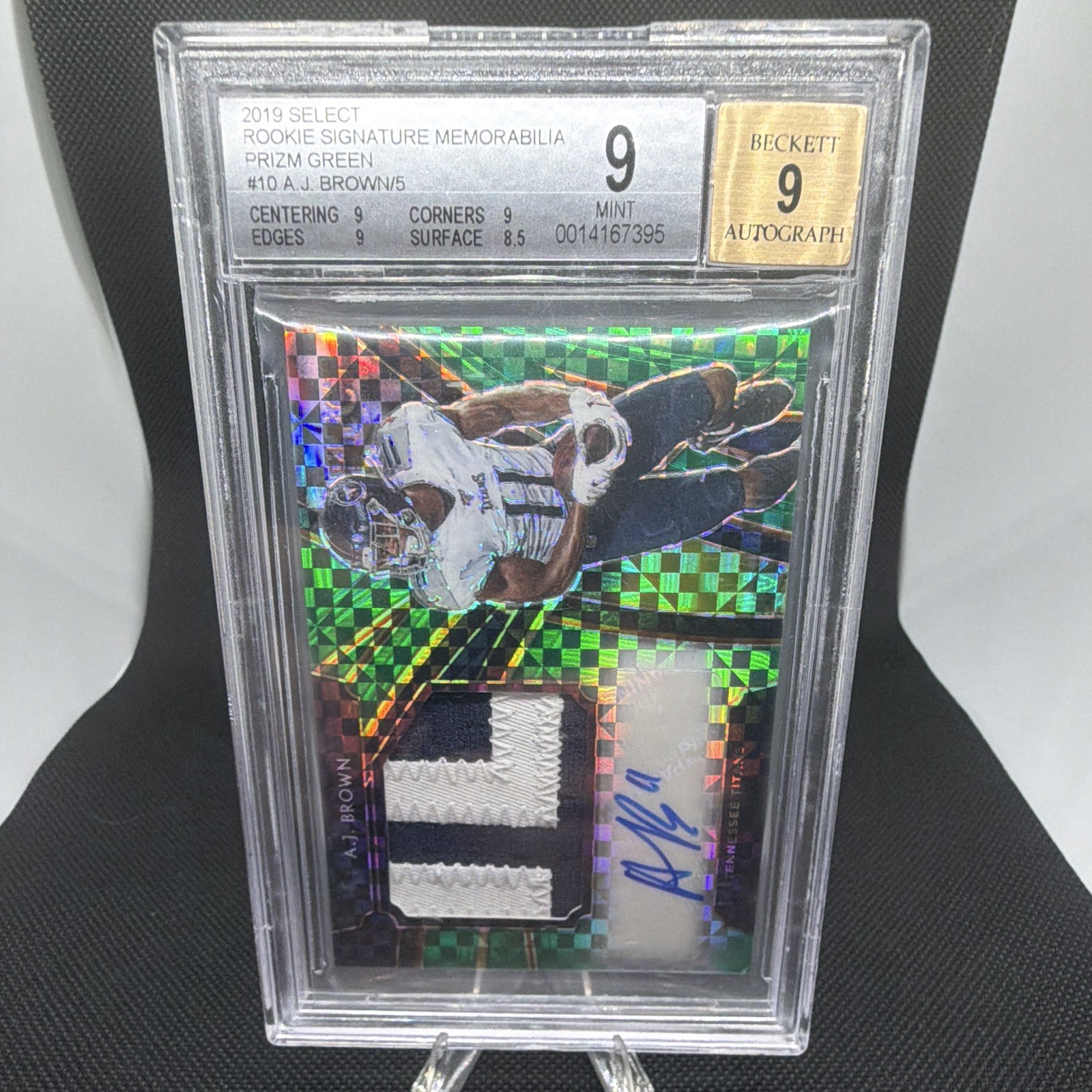 2019 Select A.J. Brown Rookie Game Worn patch Green Auto 5/5 (bookend) BGS 9