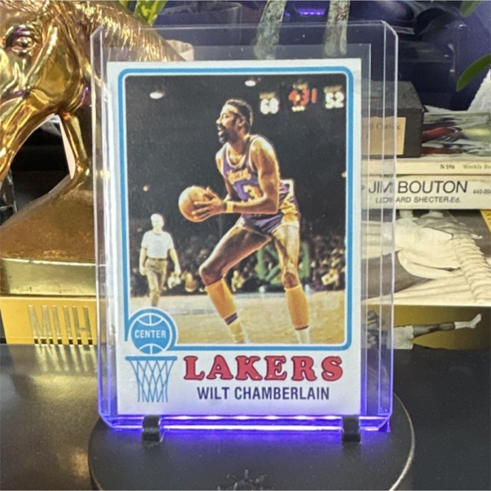Topps 1973-74 Wilt Chamberlain #80 Los Angeles Lakers Base Set Basketball Card