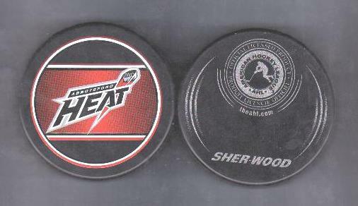 AHL RETRO ABBOTSFORD HEAT Souvenir PUCK DEFUNCT – #7L