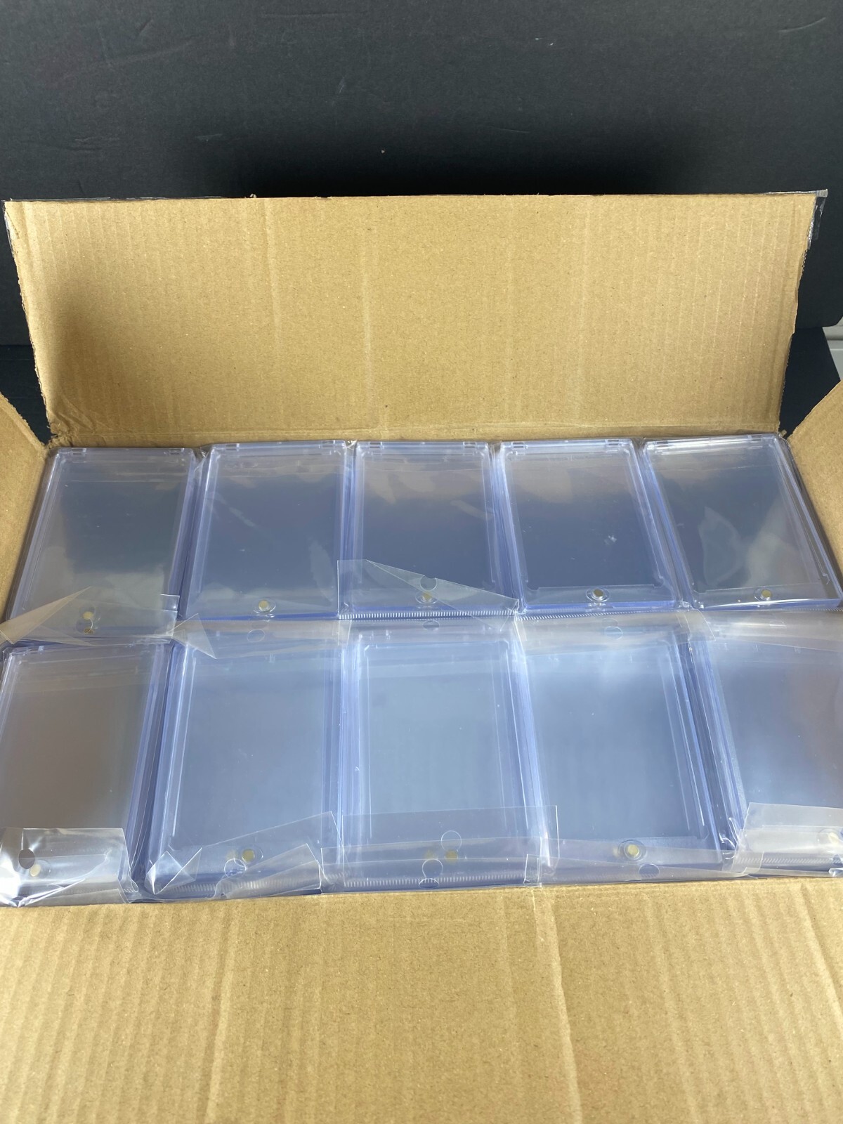100ct 35pt Magnetic Card Holders for Trading Sports MTG Standard Cards Display