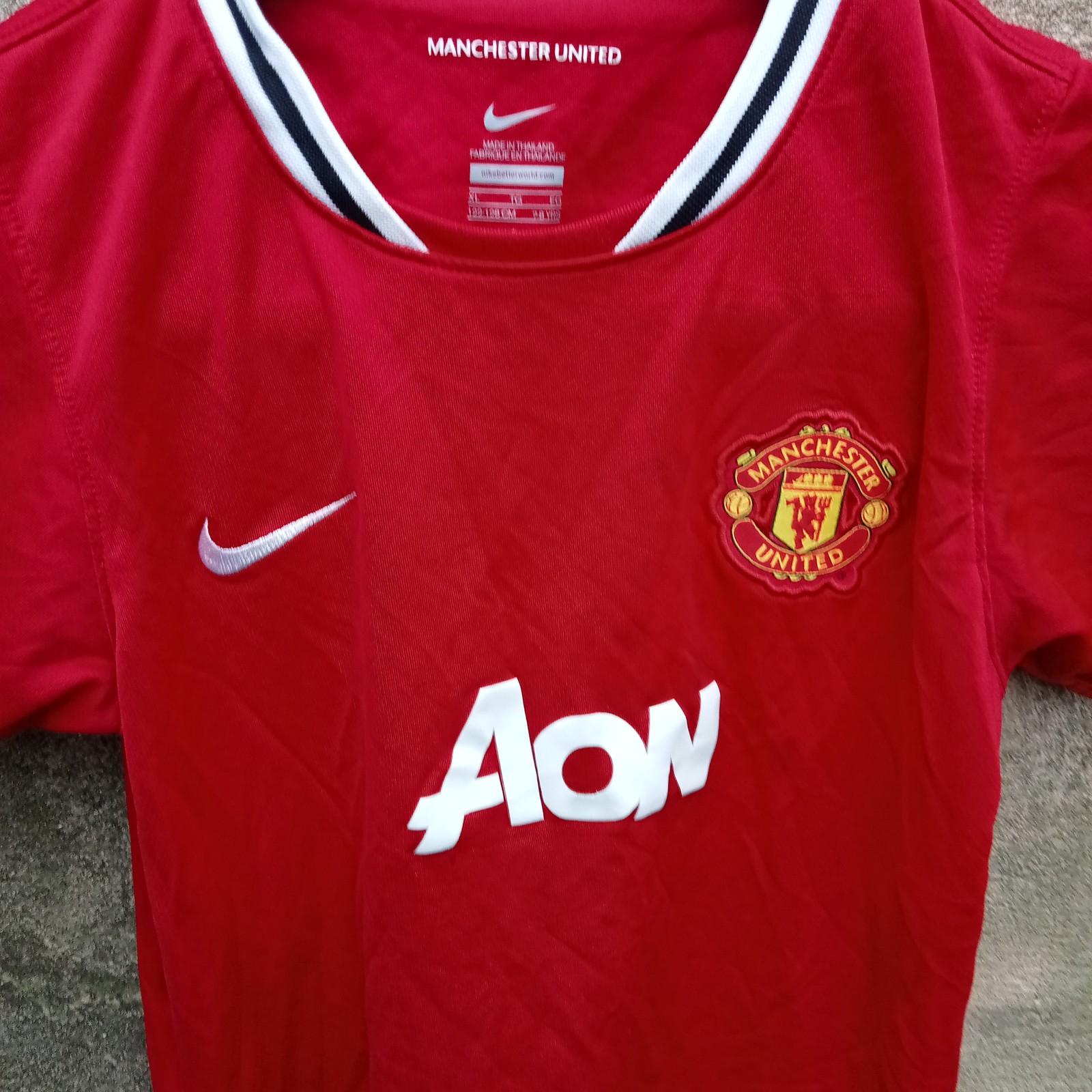 Manchester United 2011-12 home football shirt | jersey, Boys small 7-8 years