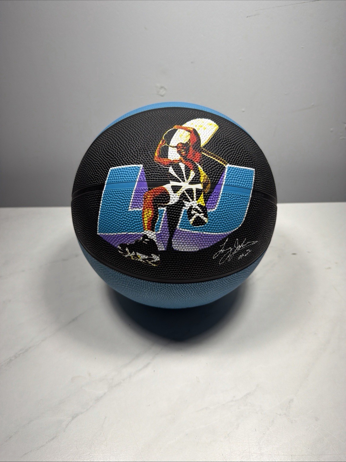 Larry Johnson Vintage Retro Basketball Converse Power Forward NBA Memorabilia