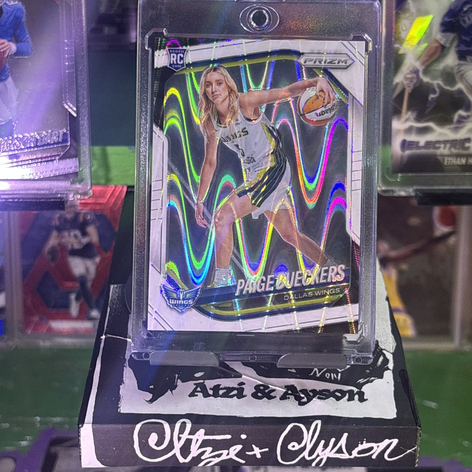 2025-26 WNBA Prizm Paige Bueckers White Seismic Prizm Variation #147Dallas Wings