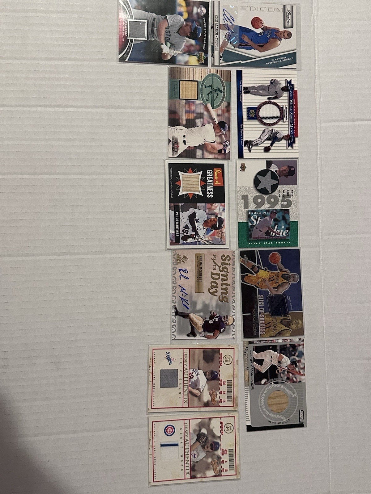 43 Card Lot Of Autographs And Jersey/Patch Card Memorabilia Lot. 3 Sports