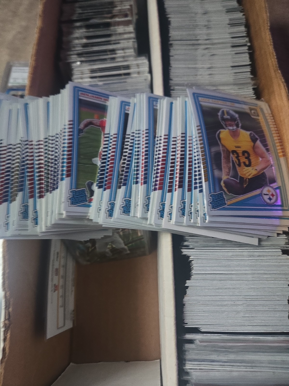 🔥 1k Football Card Lot Rc,parrels ,few Inserts 3 Slabs