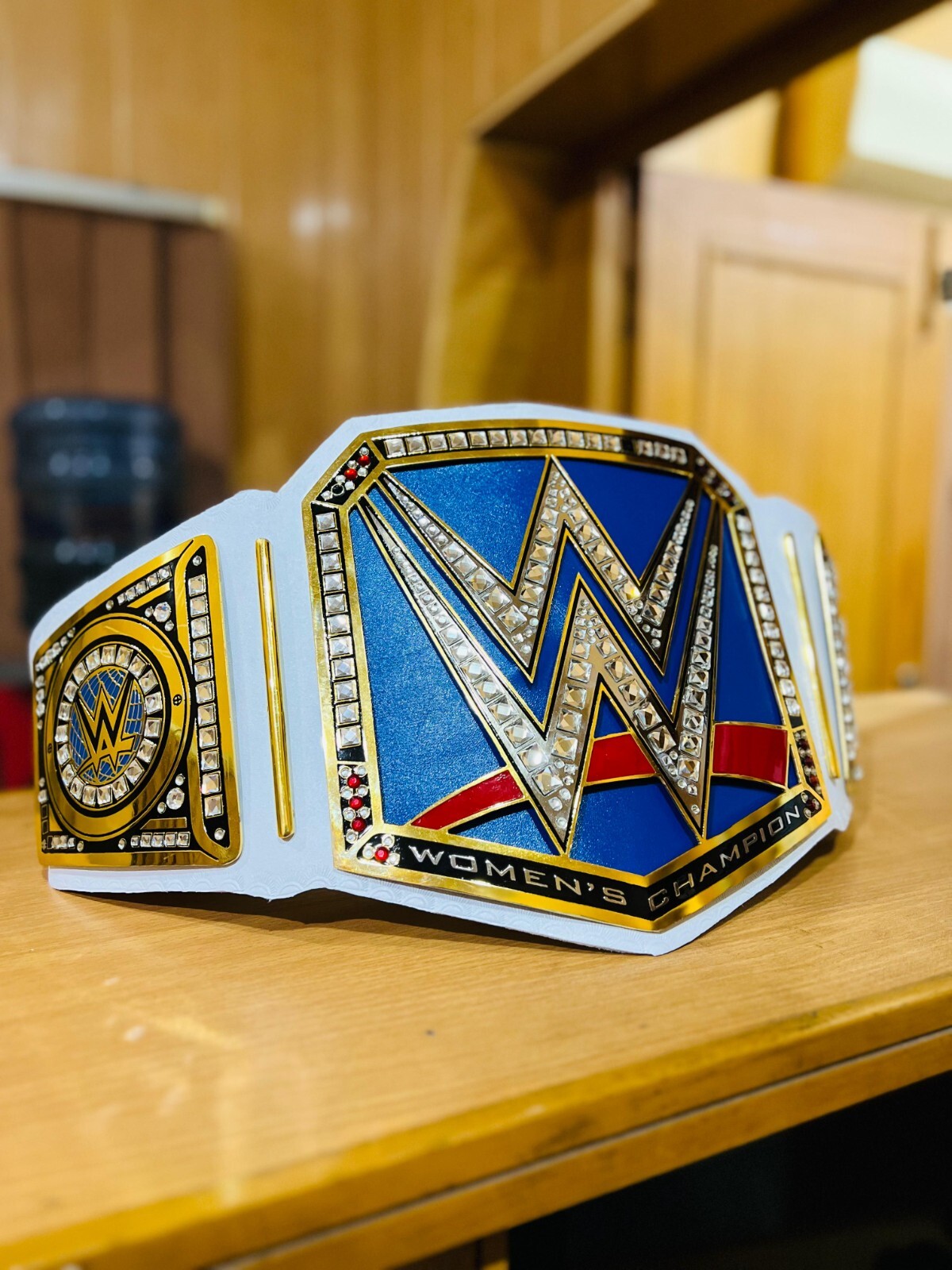 NEW WOMENS SMACKDOWN CHAMPIONSHIP BELT REPLICA TITLE 2MM BRASS ADULT SIZE