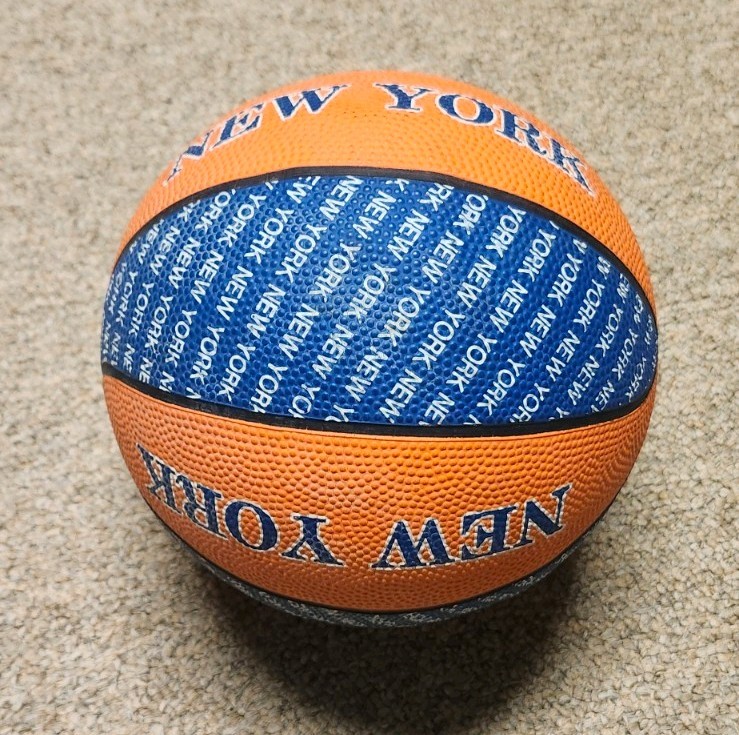 Vintage 90s New York Mini Basketball 7″ inch