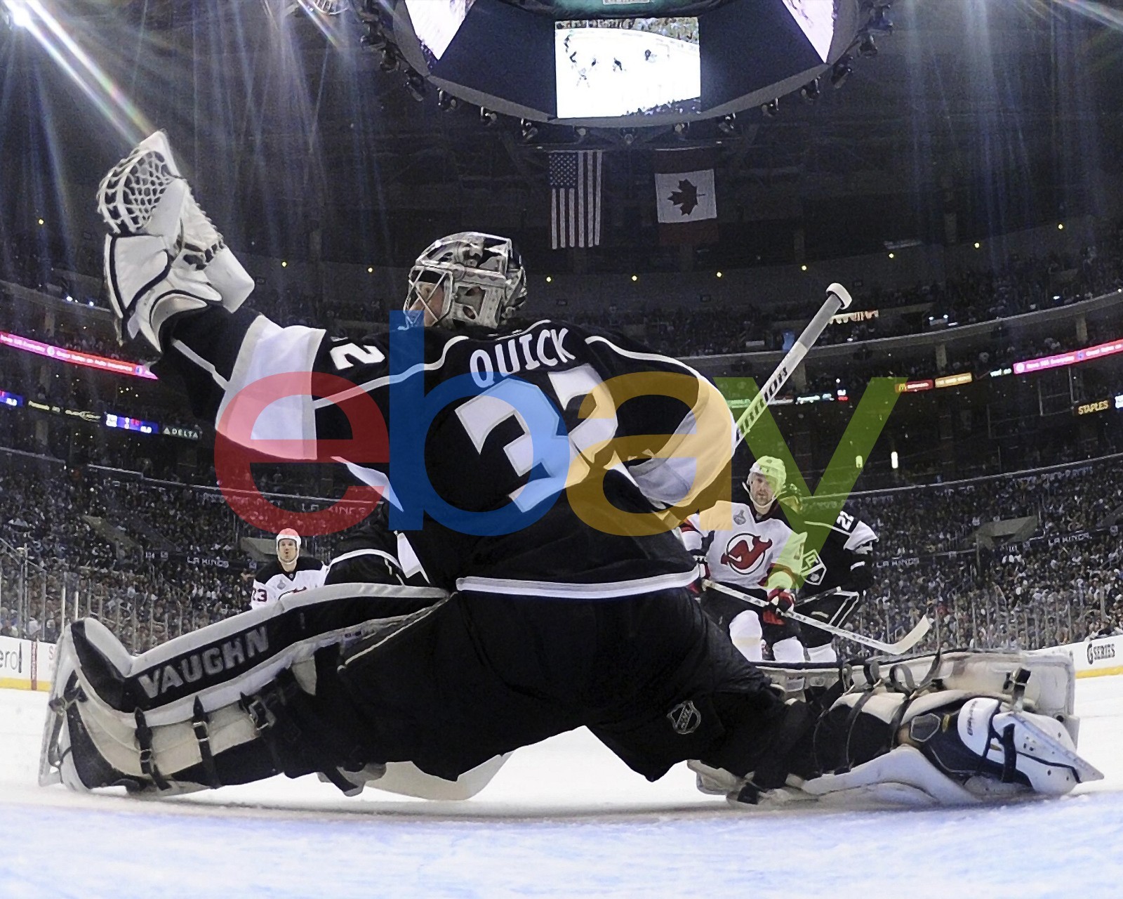 Jonathan Quick 2014 Stanley Cup Finals Save Los Angeles Kings 8×10 NHL Photo