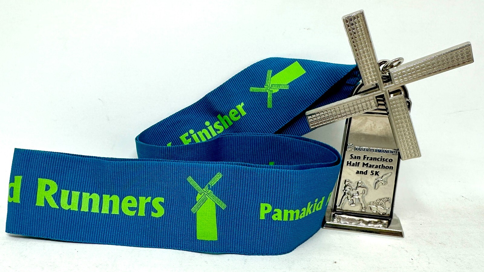 2016 Kaiser Permanente San Francisco KPSF Half Marathon & 5k Finisher Race Medal