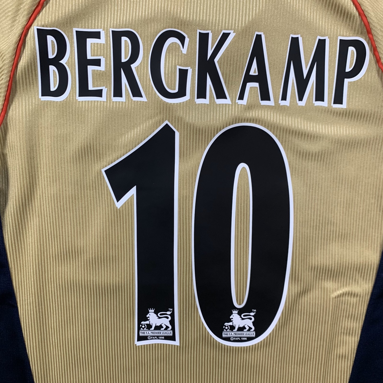 Bergkamp Arsenal 2001/2002 Away Jersey – Retro Jersey – Mens Sizes – New