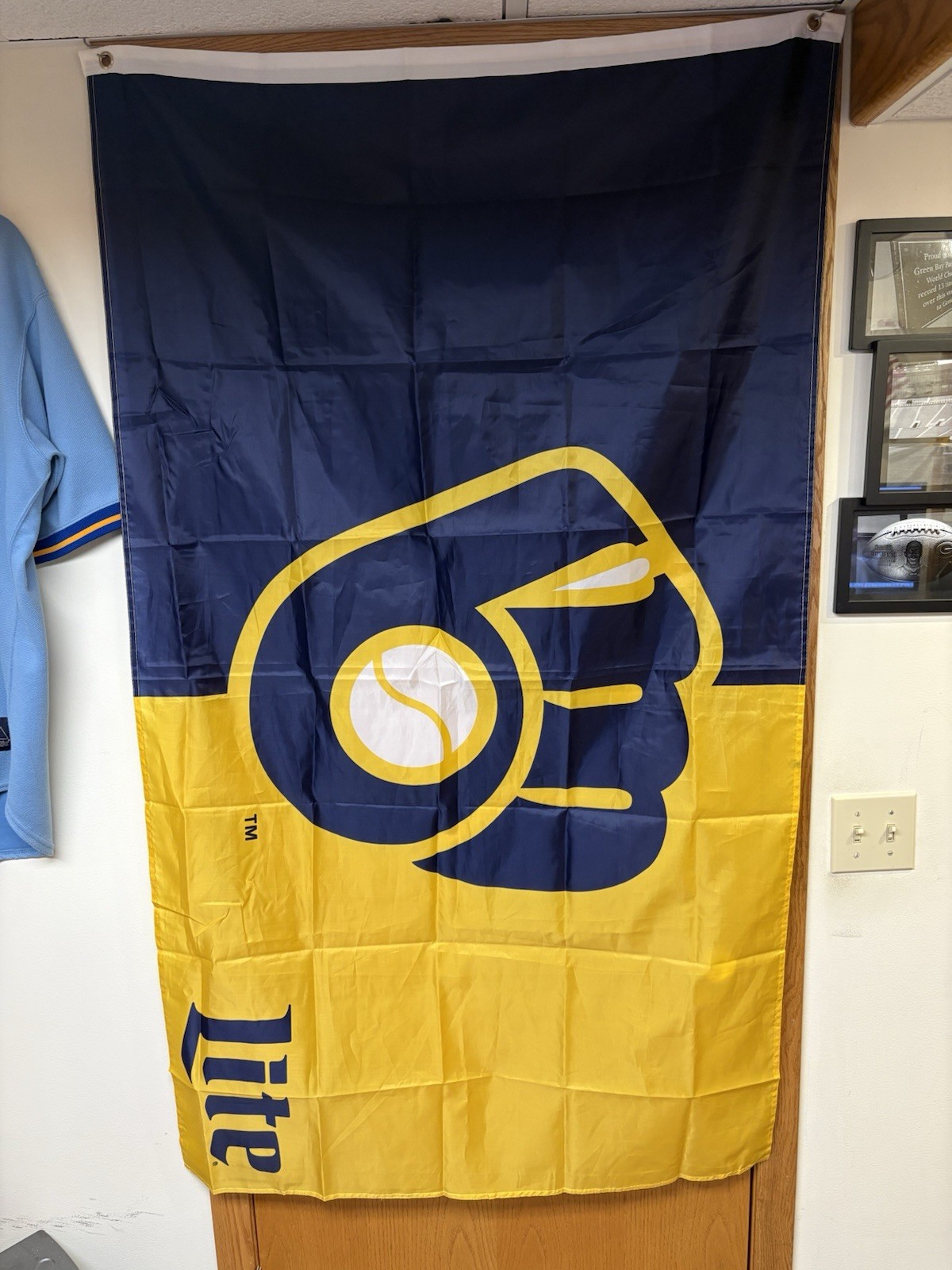 Milwaukee Brewers Flag size 3′ x 5′