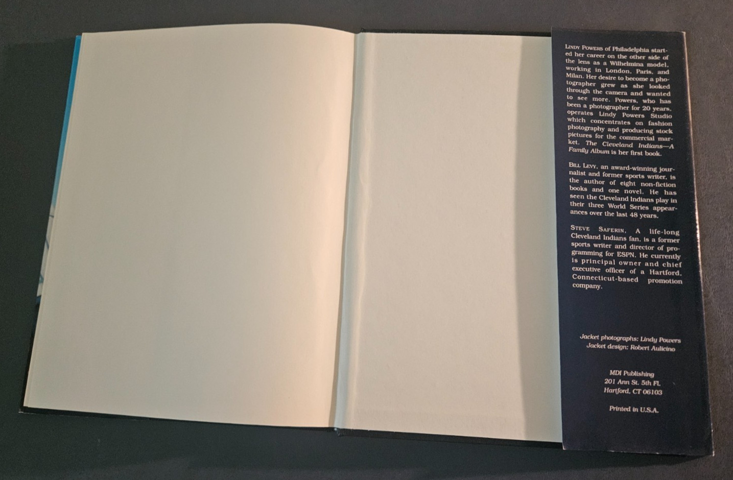 1996 THE CLEVELAND INDIANS: A FAMILY ALBUM By Lindy Powers & Bill Levy Hardcover