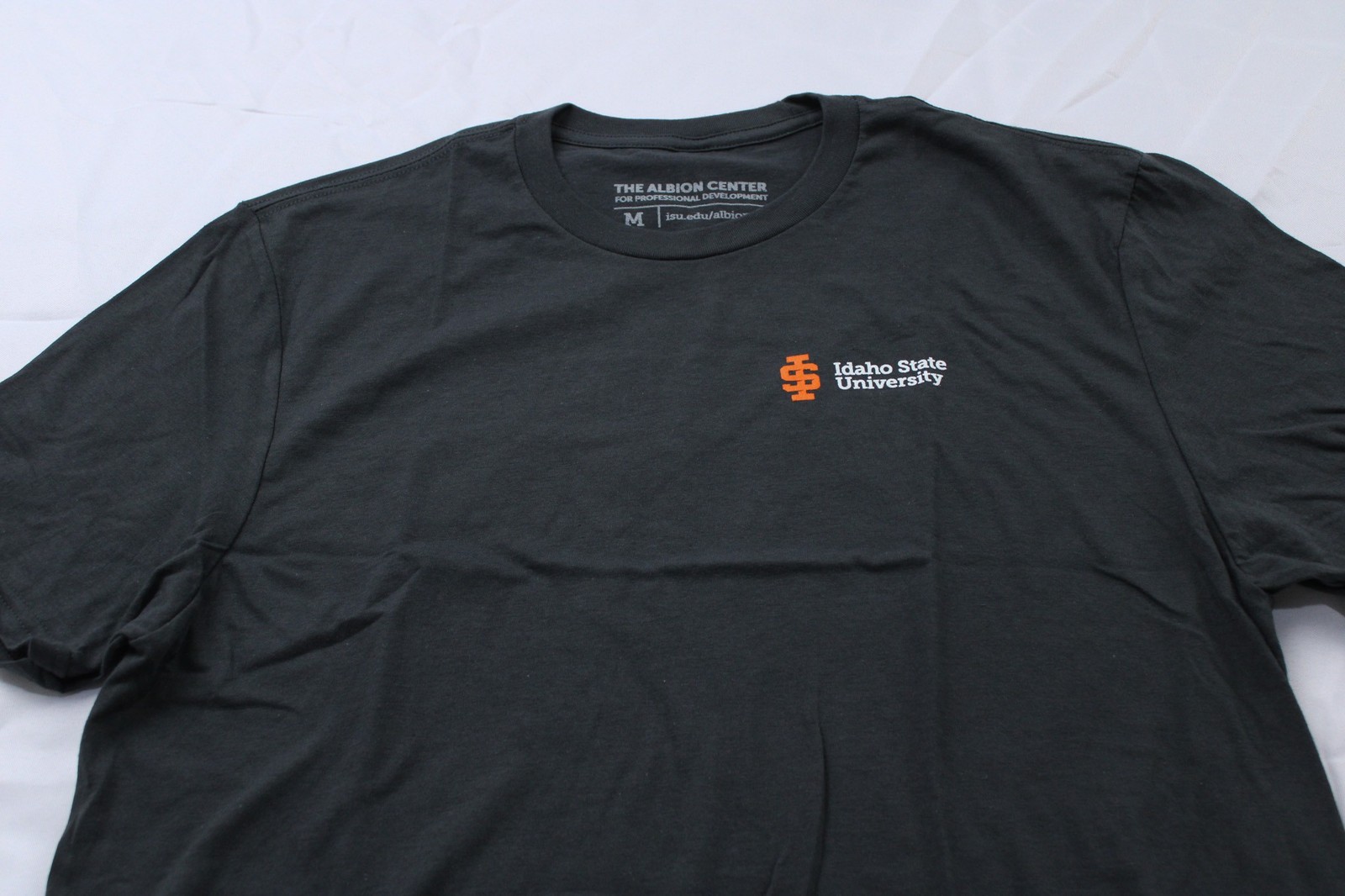 Idaho State Bengals Unisex Adult’s The Albion Center Tee EJ3 Gray Size Medium