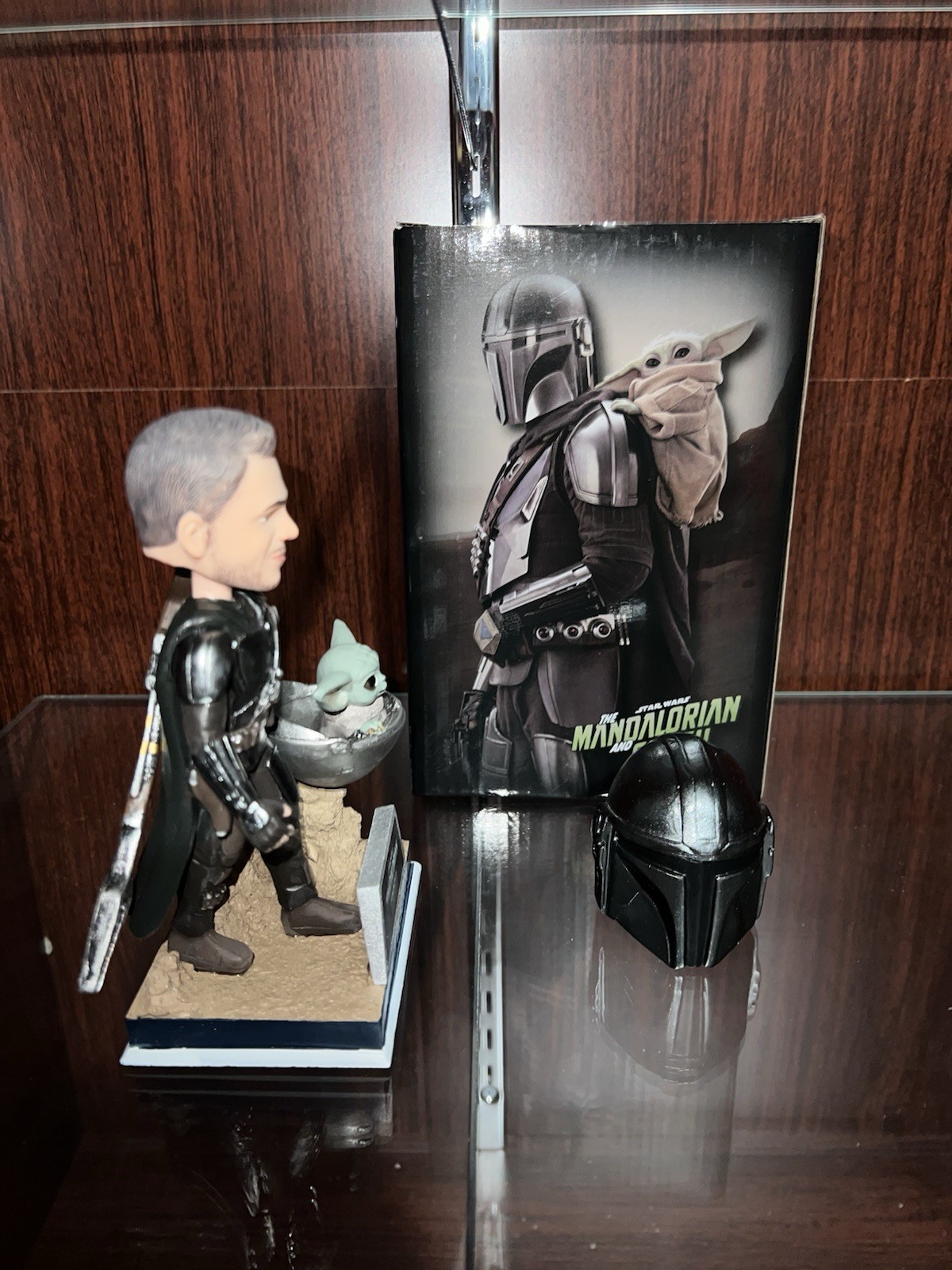 Atlanta Braves Stars Wars Mandalorian & Grogu Matt Olson Bobblehead