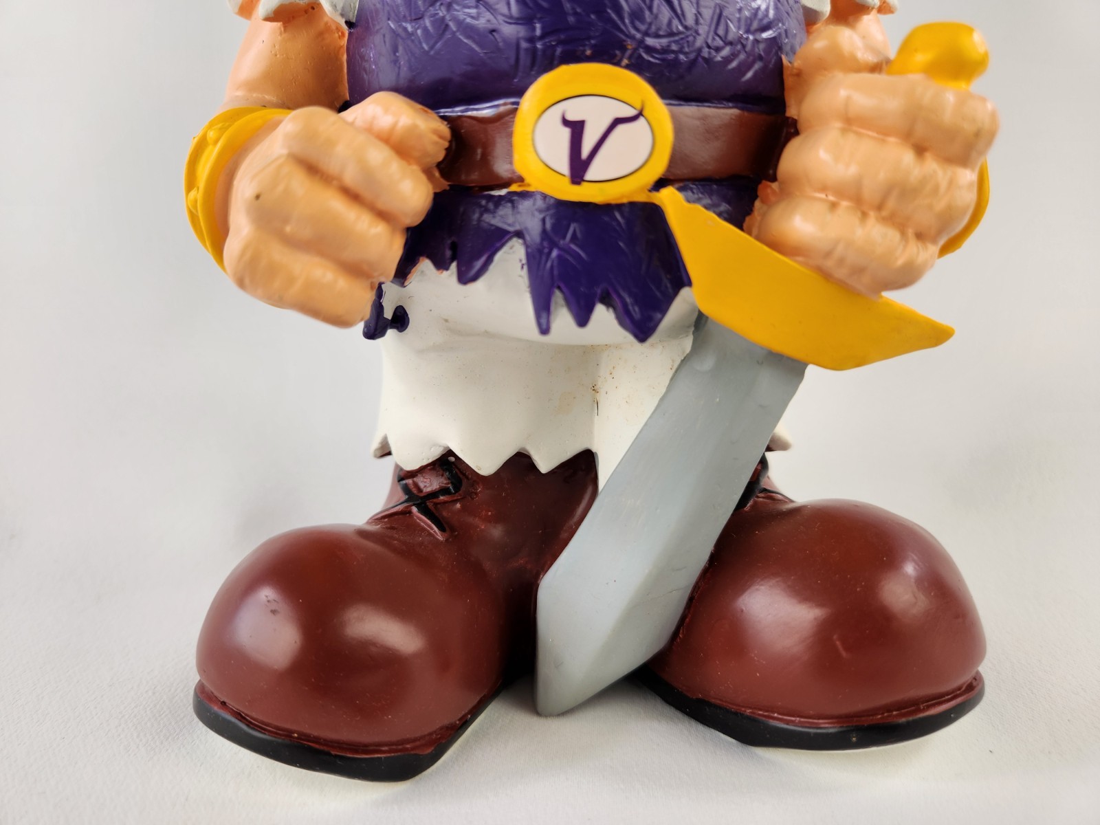 Minnesota Vikings NFL Thematic Football Garden Gnome Garden Desk Resin Statue