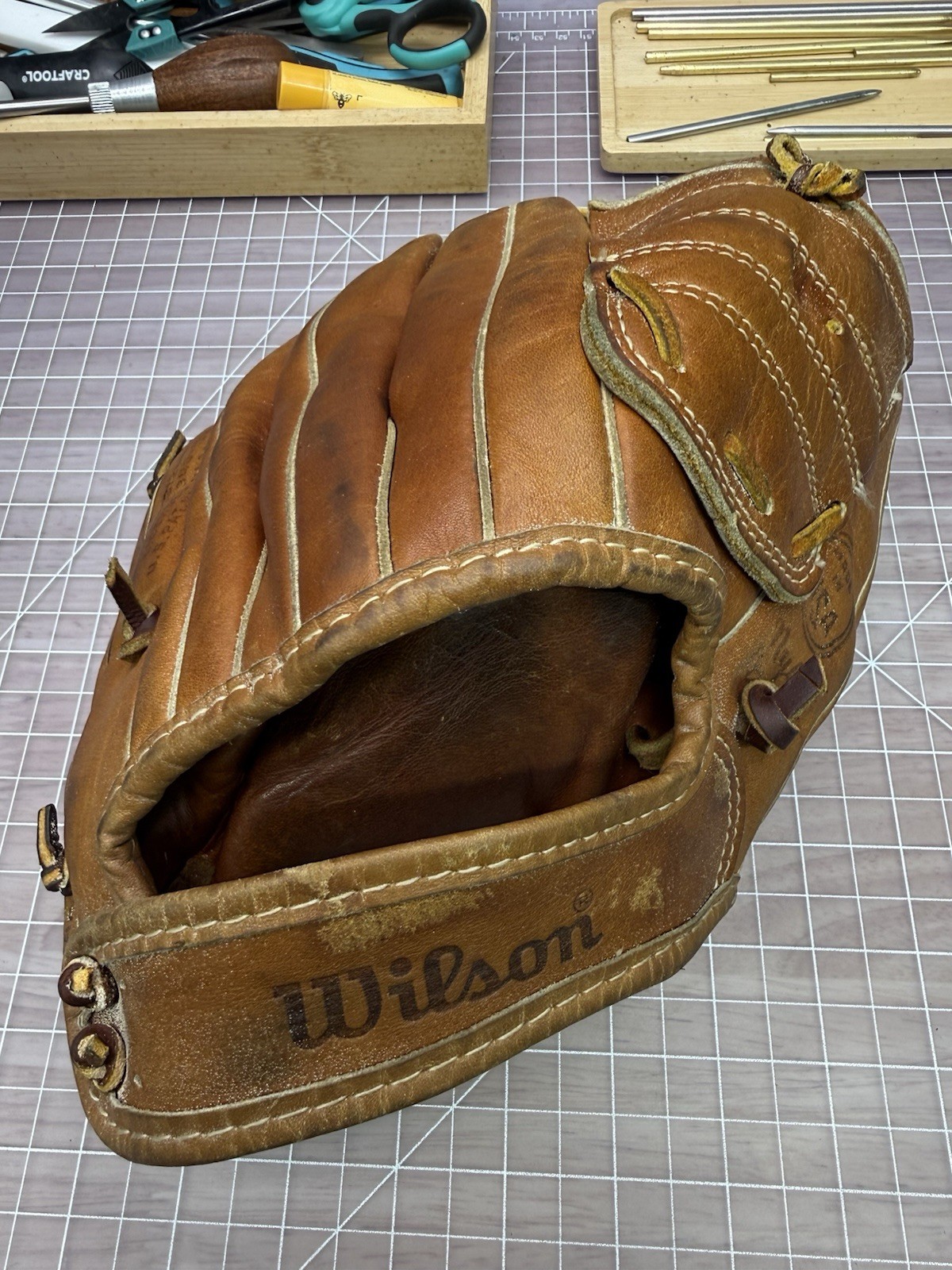 1960s Wilson A2940 Harmon Killebrew Associated Compact Model RHT ARC