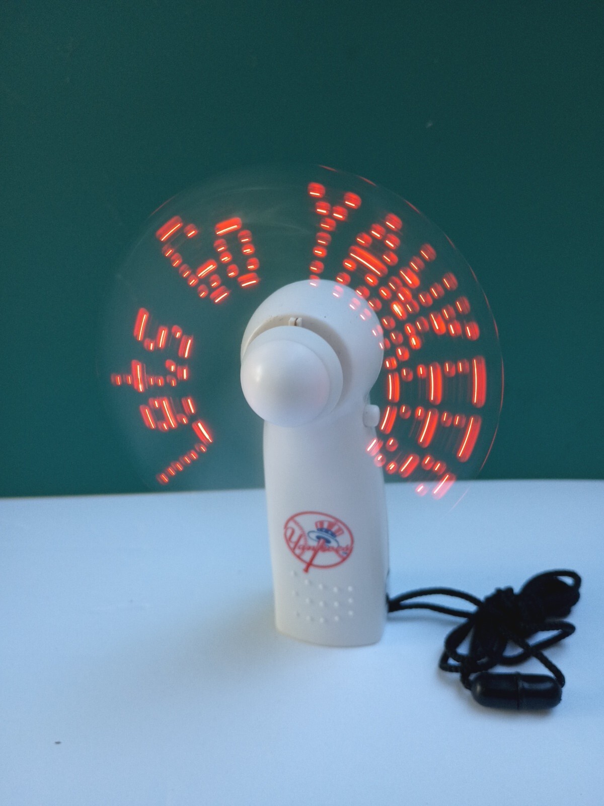 New York Yankees MLB Light Up Message Fan Personal Battery Powered Nomostang