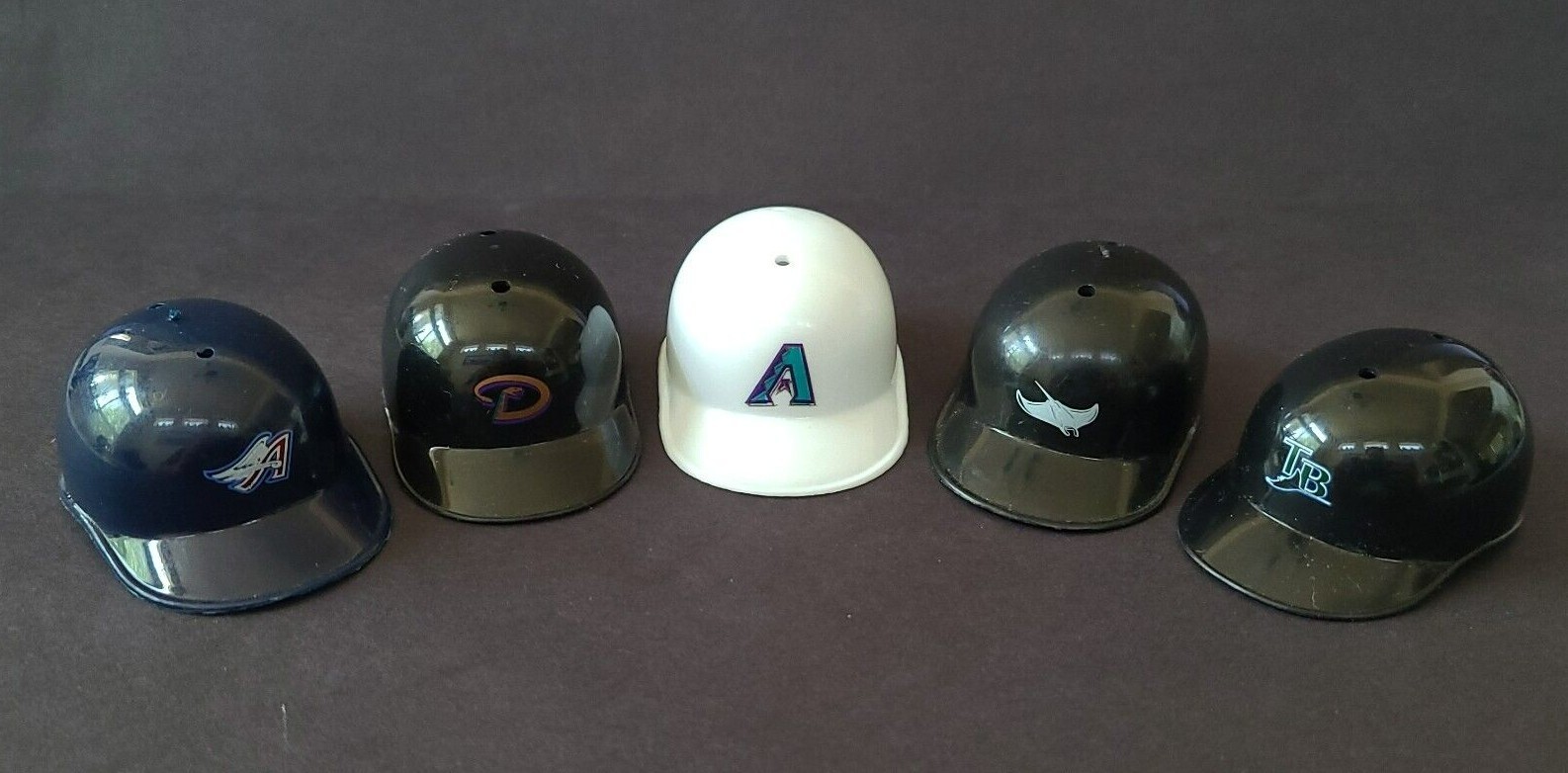 MLB Gumball – Vending Machine Mini Batting Helmet – 2in x 1.25in