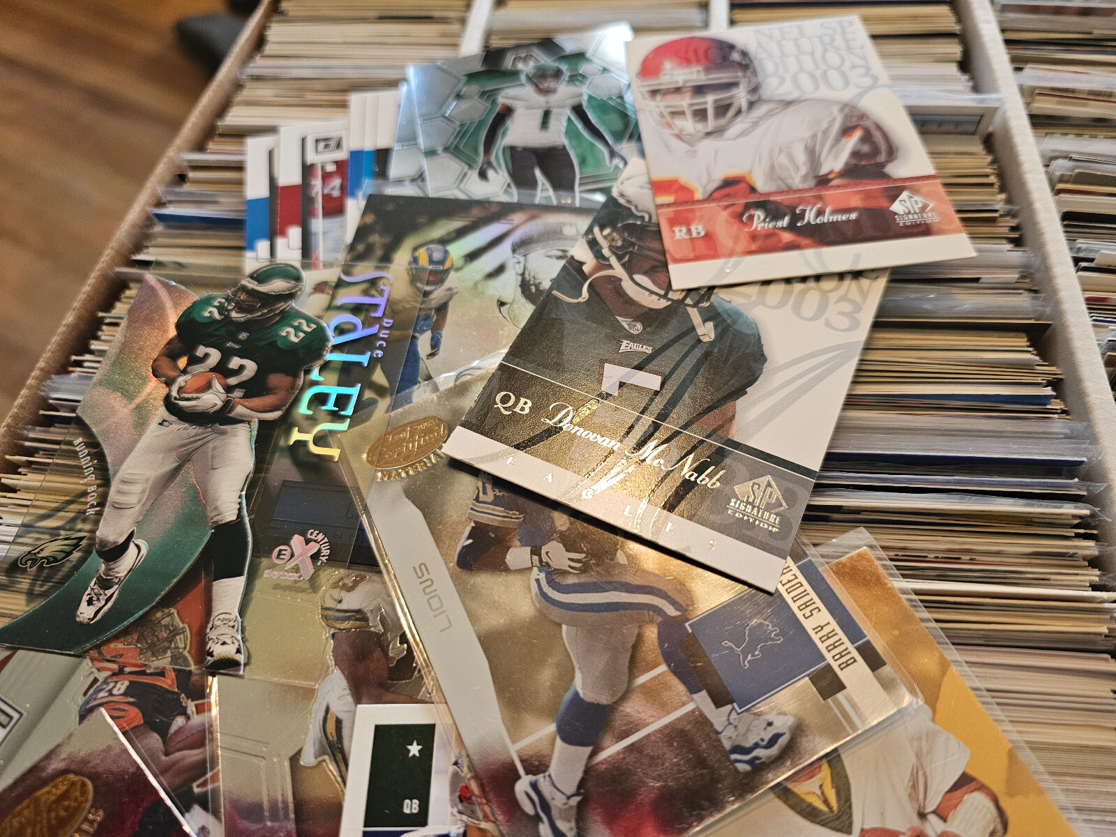 APPROX 3000 FOOTBALL CARDS VARY YEARS AND MAKES