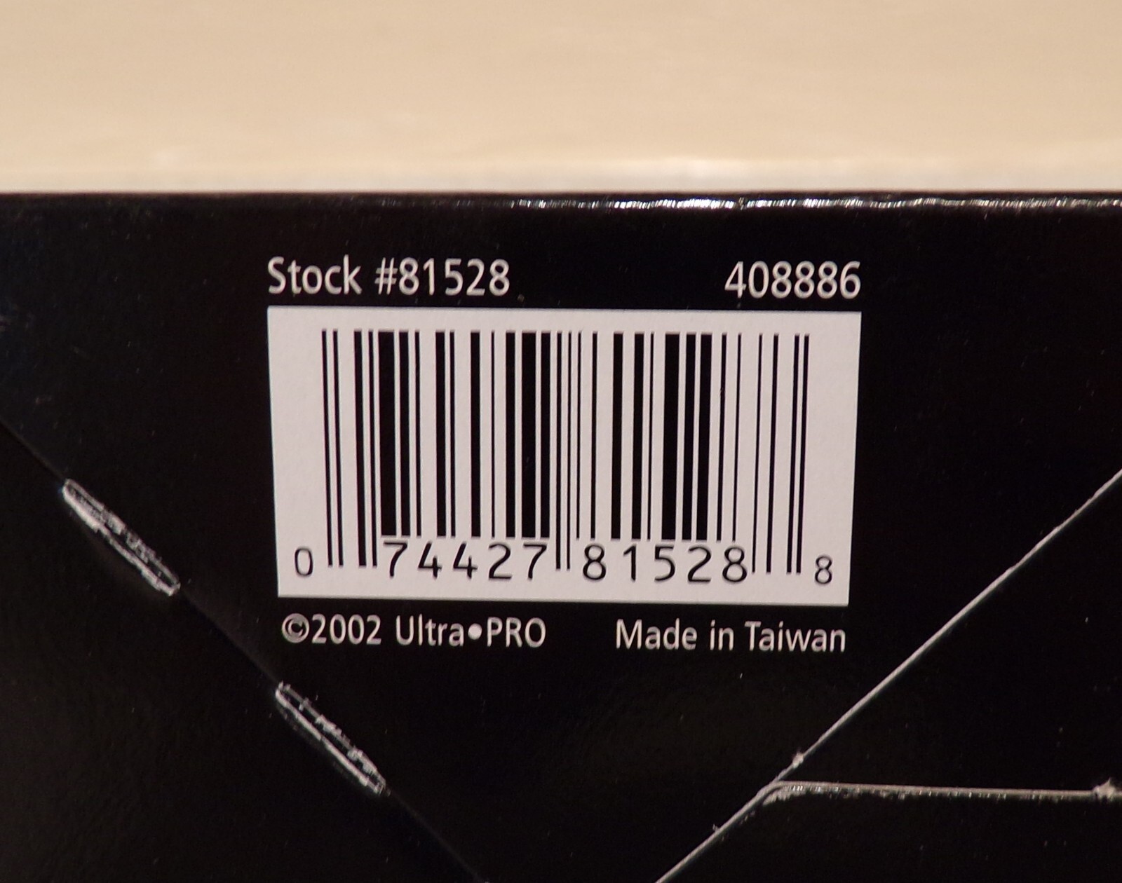 ULTRA PRO Baseball Holder Cube UV Protected with Rawlings Yankees Ball – NEW