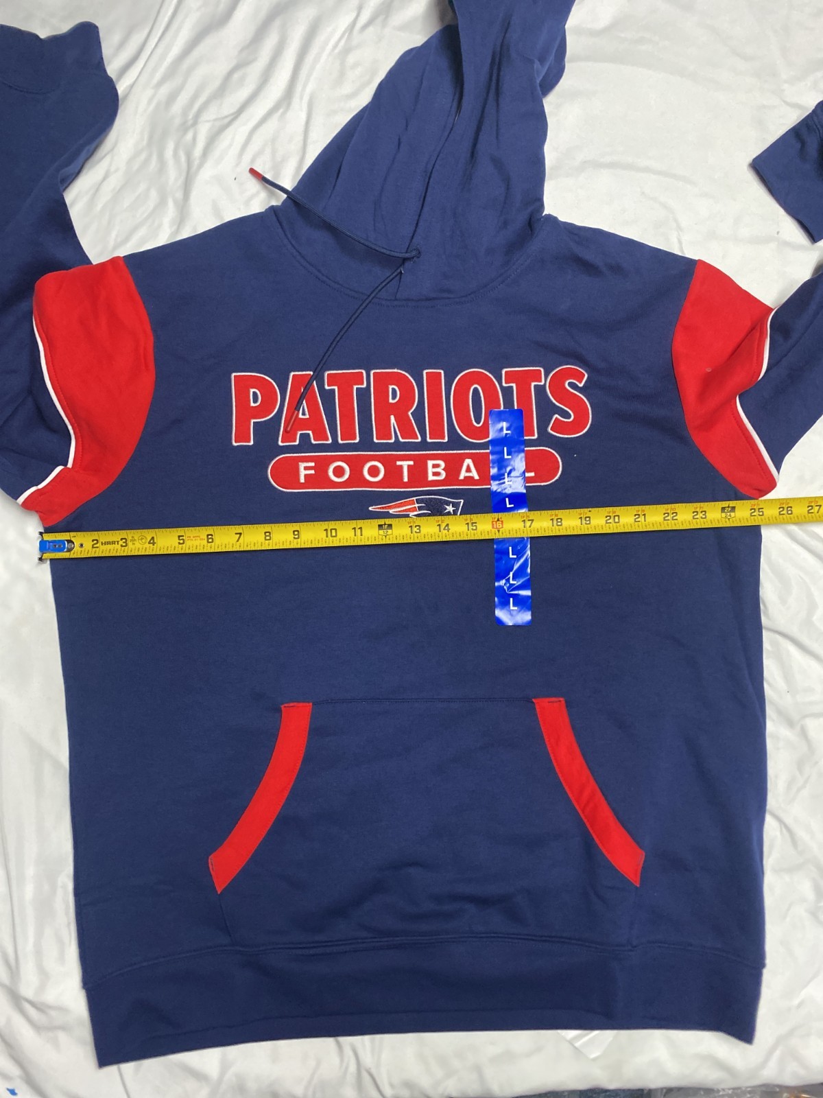 New England Patriots Men’s licensed Pullover Hooded Sweatshirt New with Tags