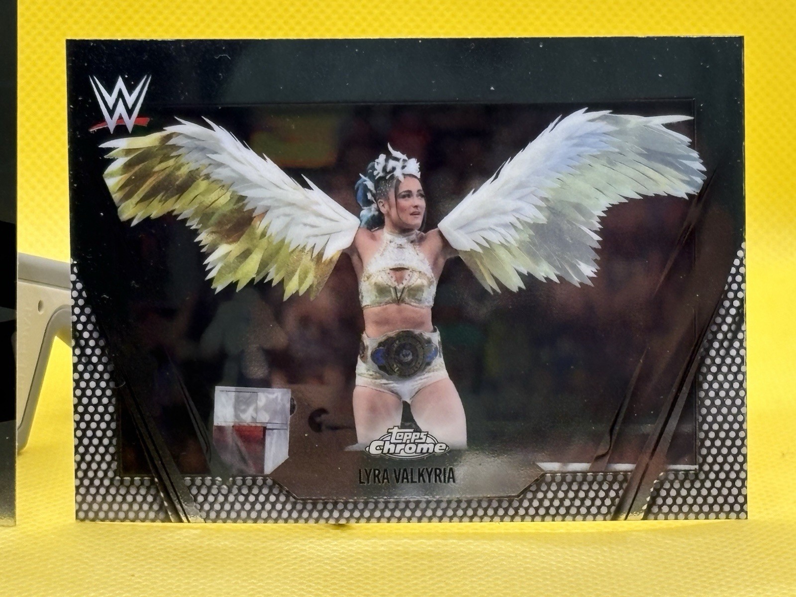 2026 Topps Chrome WWE Lyra Valkyria #FR-12 Focus Reel Insert & Base Trading Card