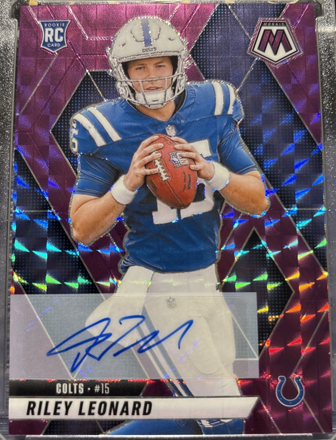 Riley Leonard Rookie Auto 34/49 – 2025 Panini Mosaic Purple Mosaic Prizm