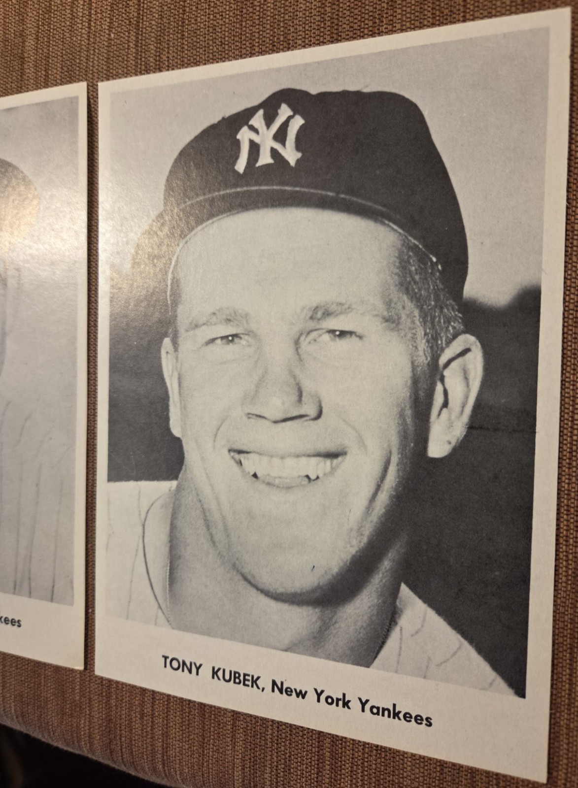 1958 Jay Publishing Yankees Yogi Berra HOF & Tony Kubek 5×7 Baseball Photos