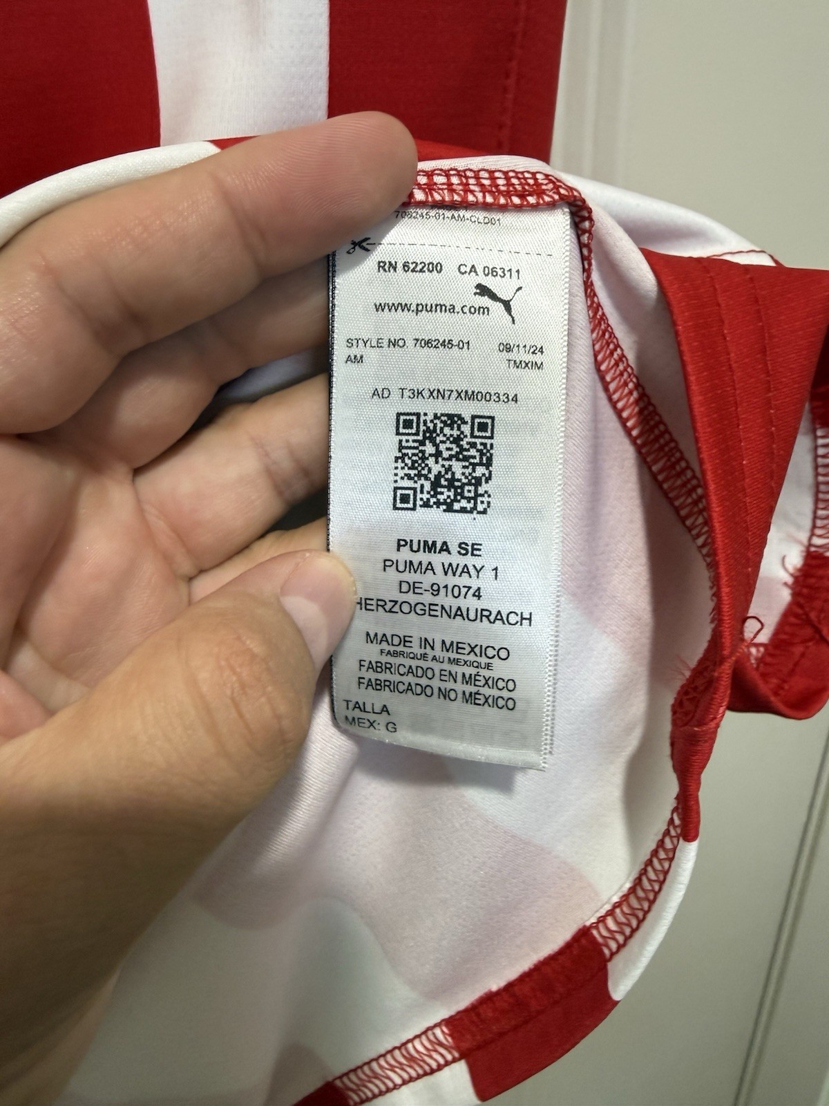 Luis Romo #17 Mens LARGE PUMA Chivas Guadalajara Home Fan Jersey Dia Ejercito