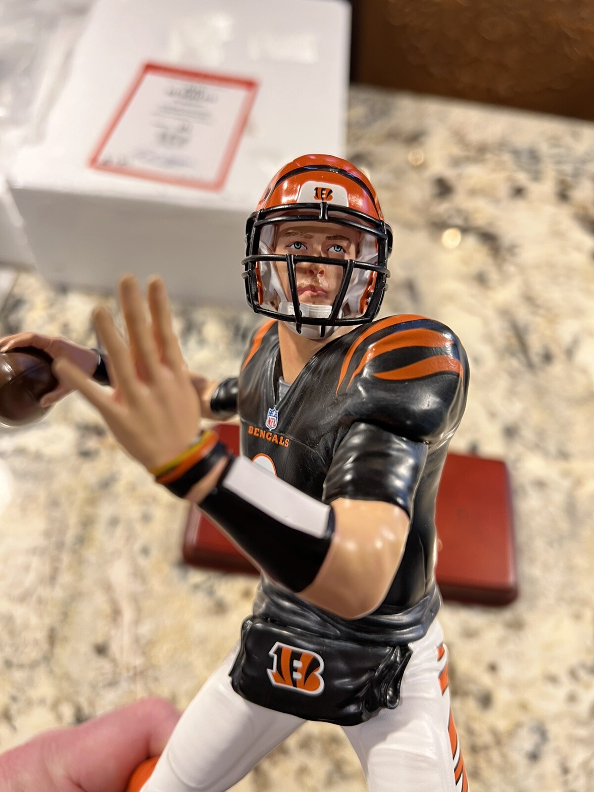 Danbury Mint Cincinnati Bengals Joe Burrow Sculpture Figurine – 595 of 2500