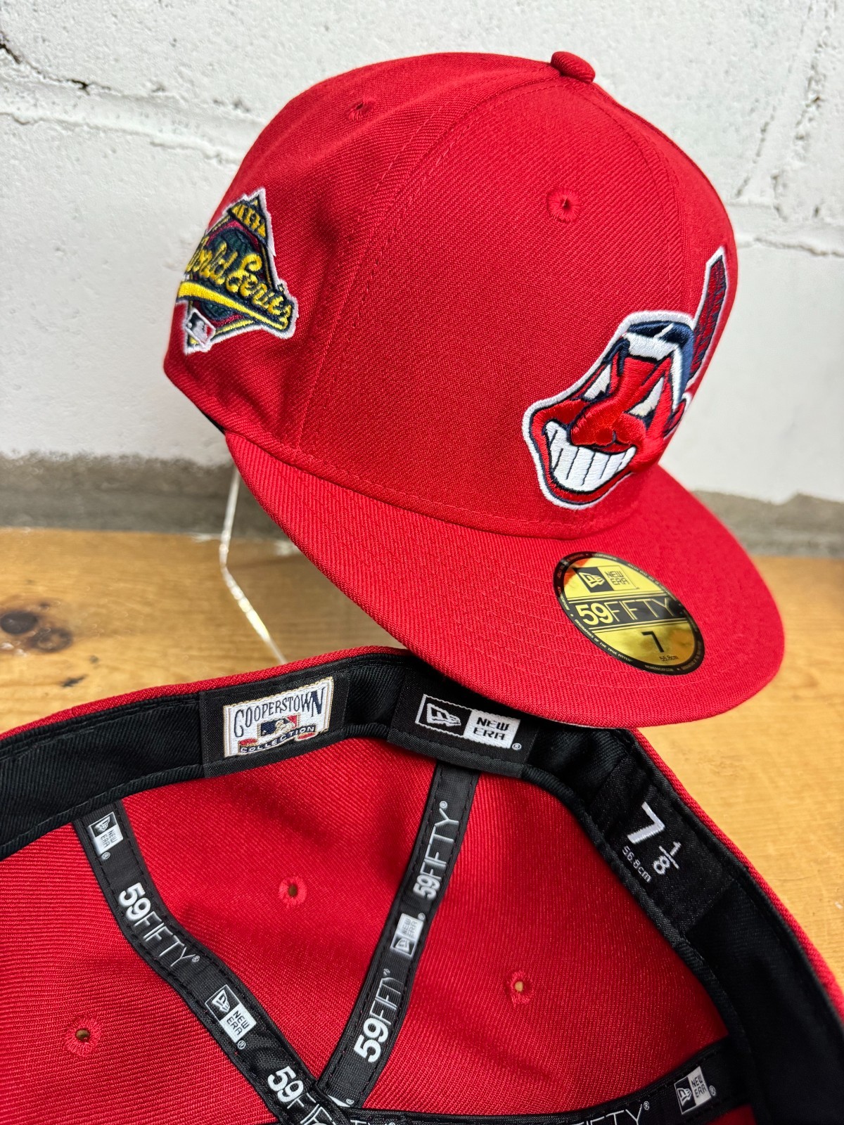Cleveland Indians Wahoo W/ patch RED New Era Fitted Club 59Fifty CLASSIC DESIGN