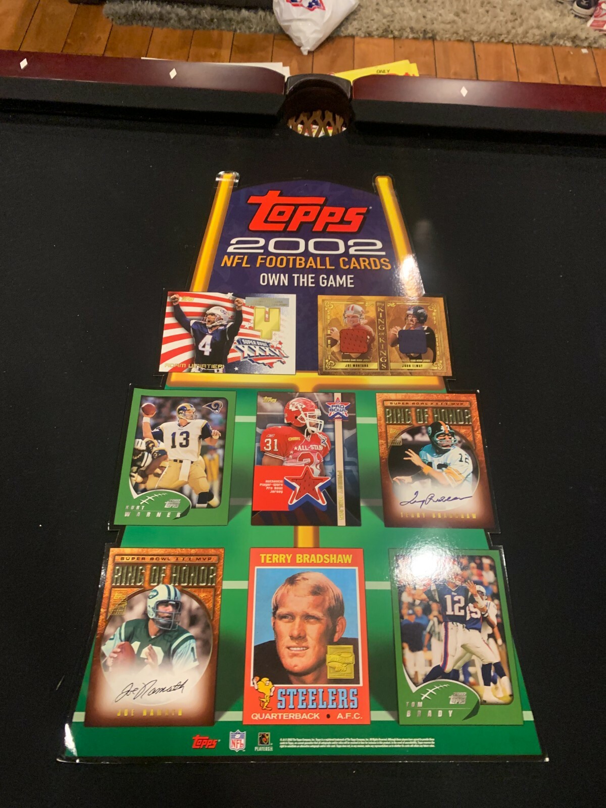 2002 TOPPS FOOTBALL CARD HANGING TWO SIDED DISPLAY HUGE 36″ X 20″ RARE
