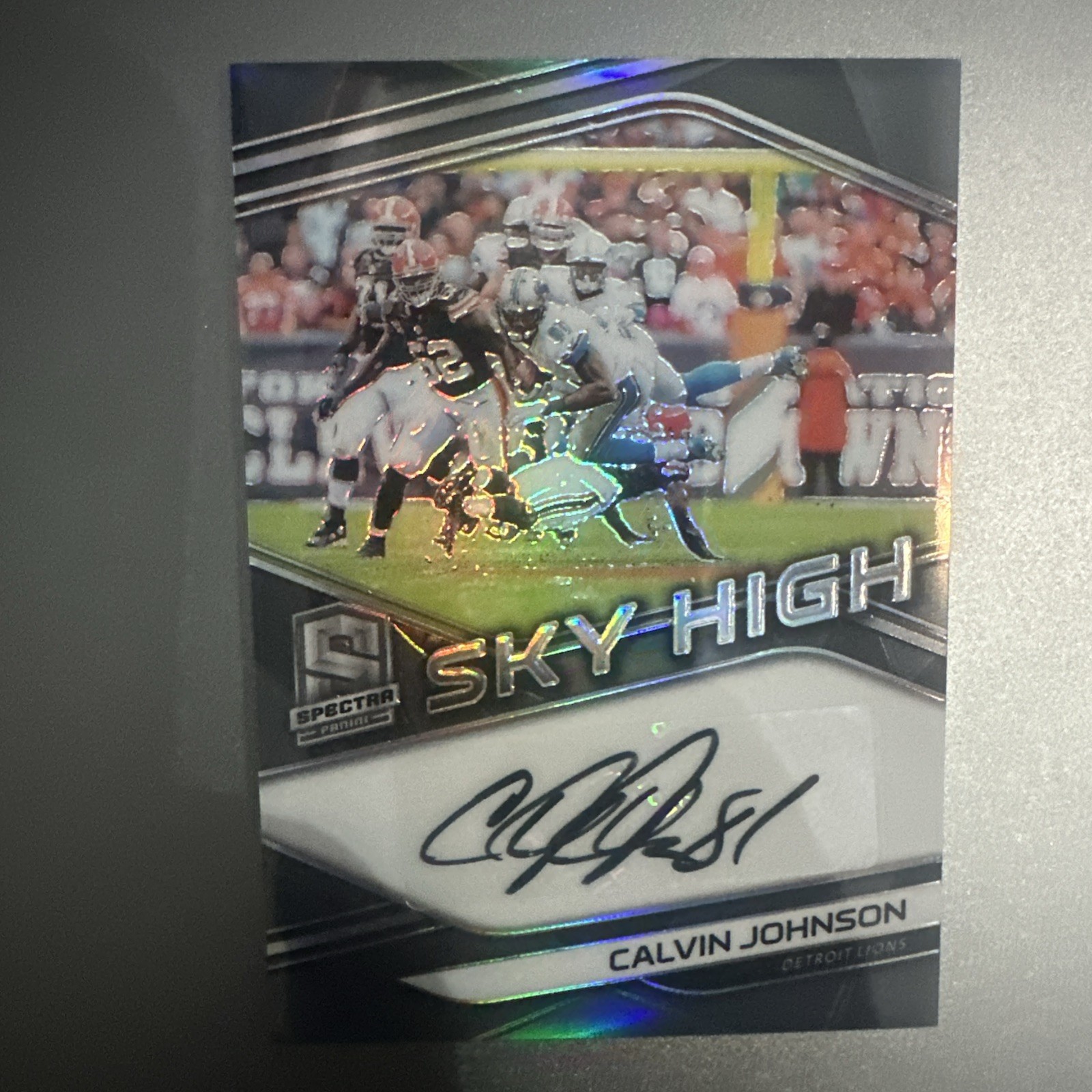 2019 Panini Spectra – Sky High Signatures Calvin Johnson #SH-CJ /15 (AU)