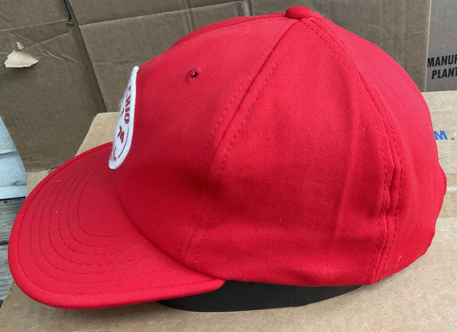 Alex Delvecchio RARE 1974 – Delvecchio Classic Hat – Detroit Red Wings Nice READ