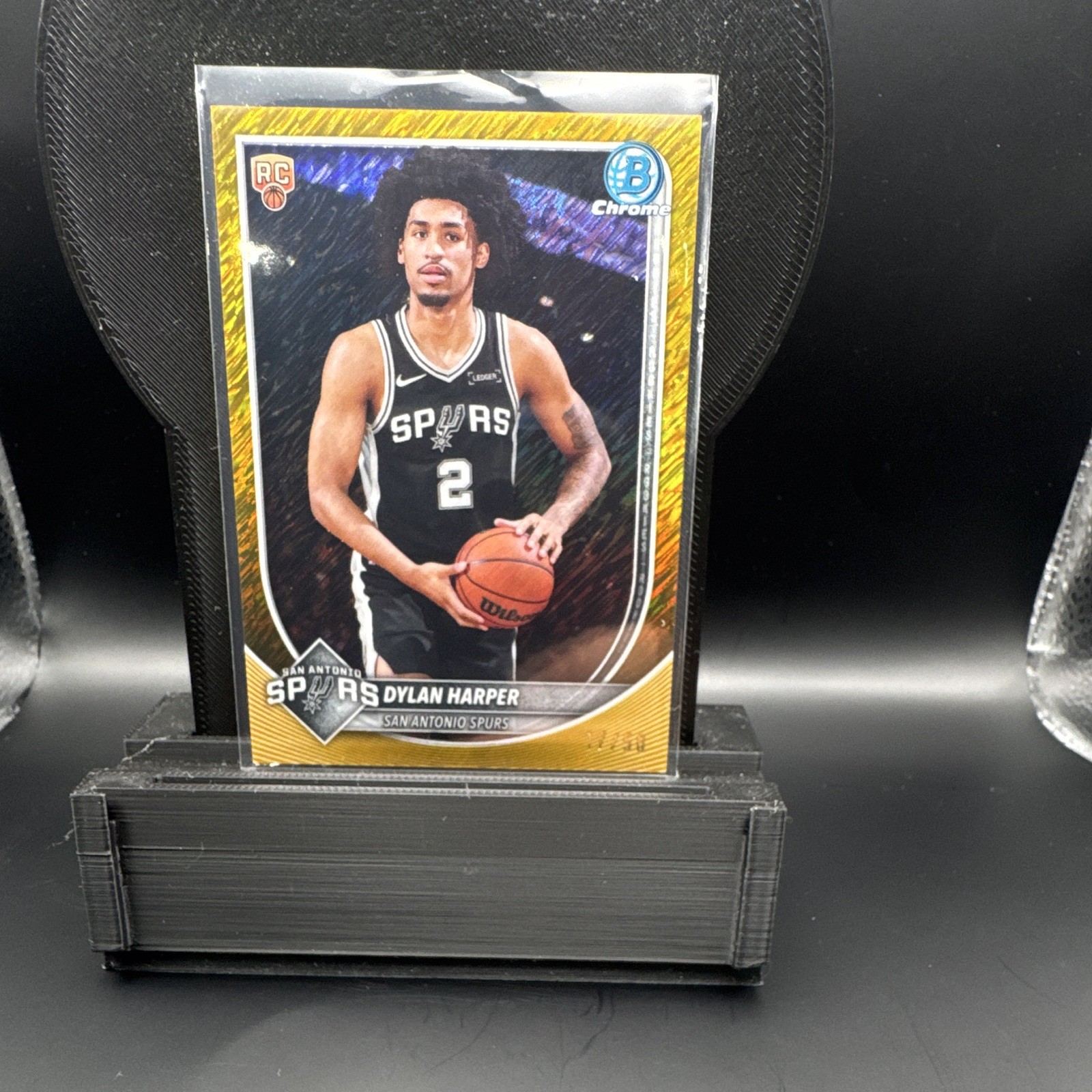 Topps 2025-26 Bowman Briefing Dylan Harper Spurs BCV-2 Gold Shimmer 17/50