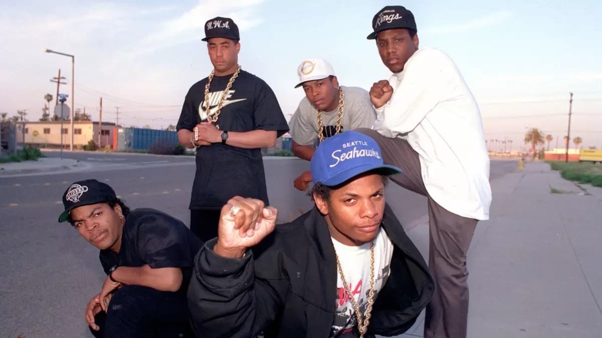 RAIDERS Los Angeles Snapback NWA Ice Cube, MC Ren 90s RARE Hat (Black)