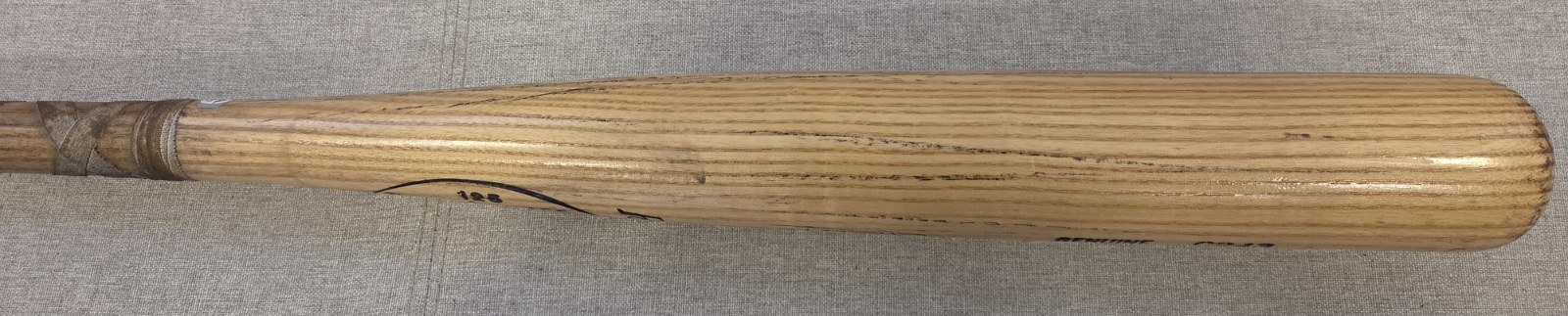 1999 Paul O’neill Signed Auto Game Used GU Uncracked LVS Bat PSA LOA Yankees