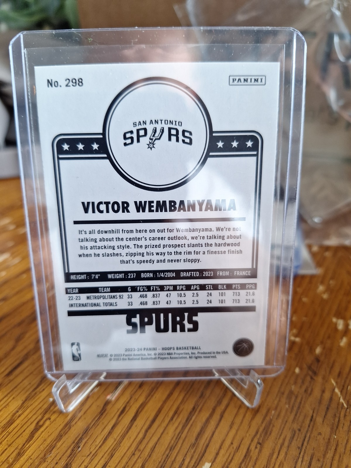 2023-24 Panini NBA Hoops – Hoops Tribute Victor Wembanyama Teal Explosion (RC)
